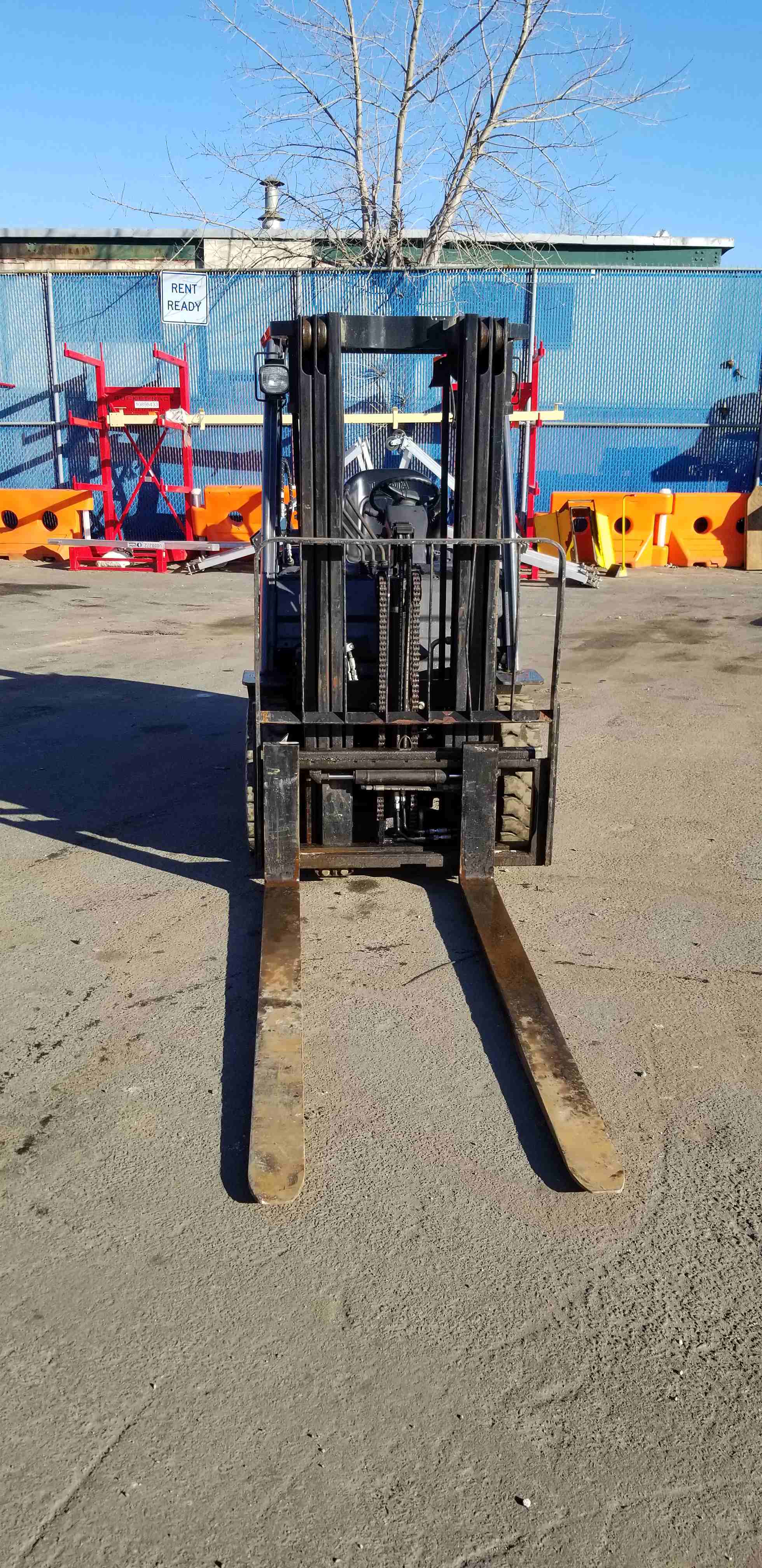 Used 2014 Toyota 8FGU25 Warehouse Forklift For Sale in Deer Park, NY