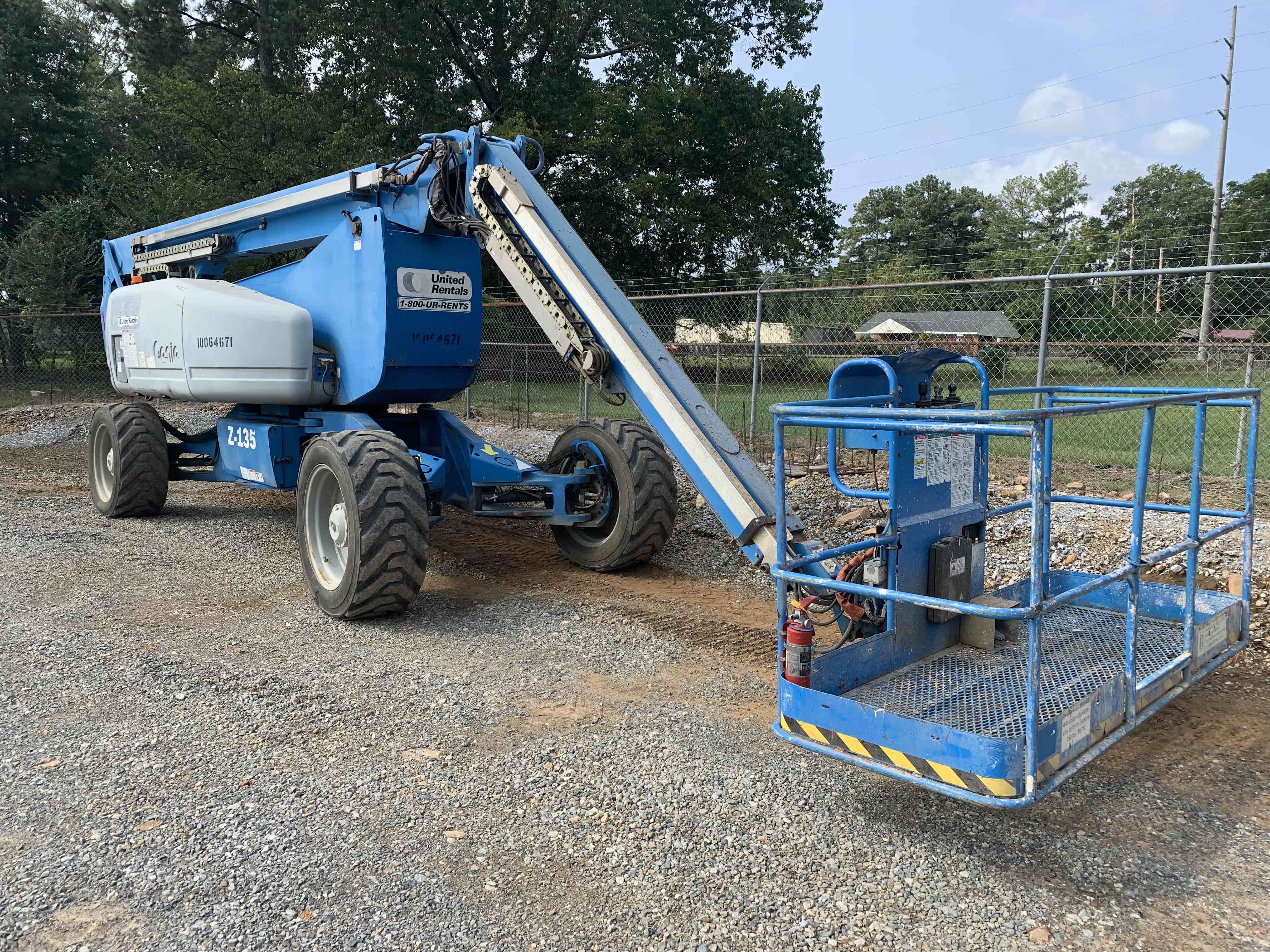 Used 2012 Genie Z135/70 Articulating Boom Lift For Sale in Forest Park
