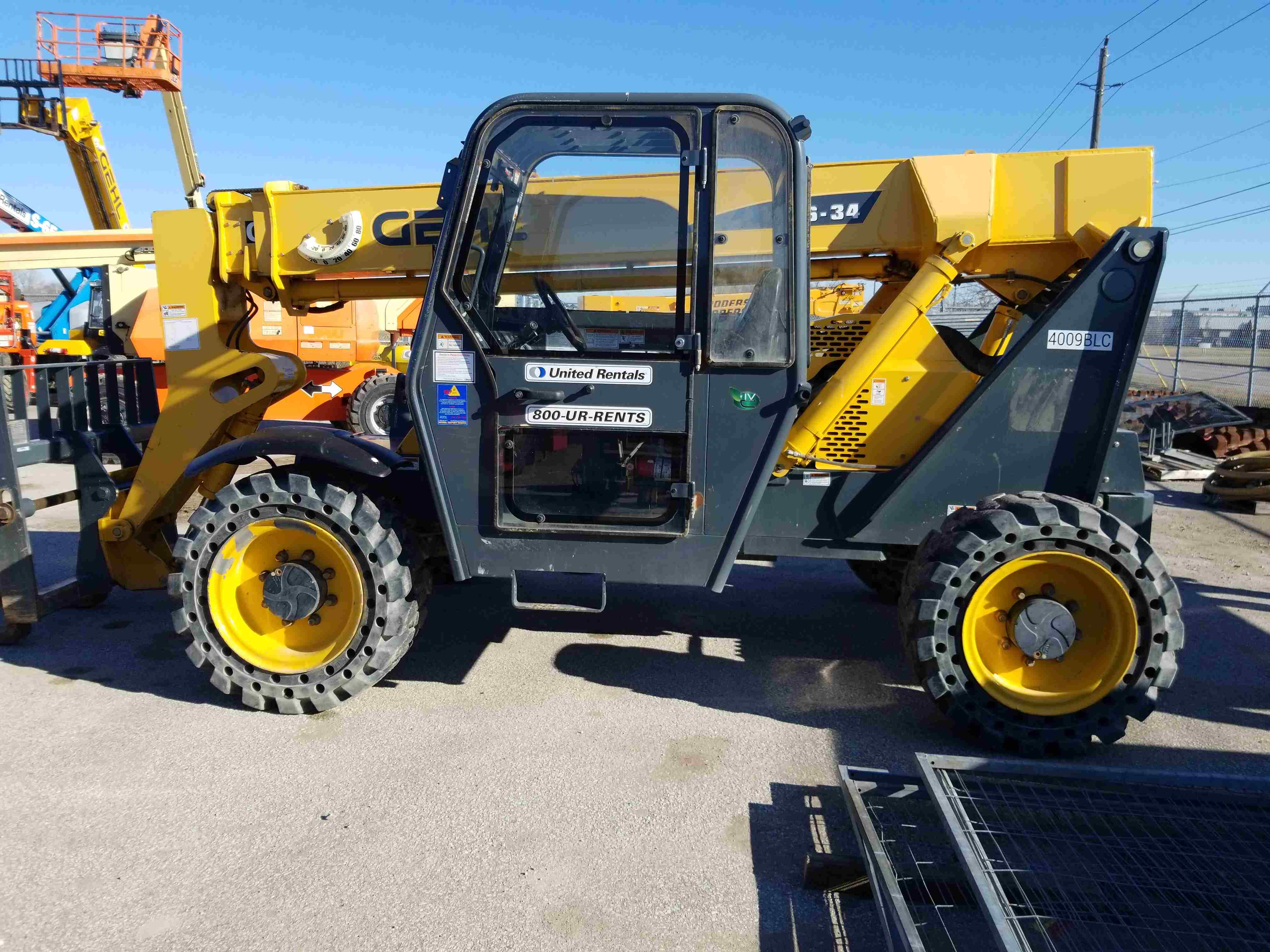Used 2015 Gehl RS634 Forklift For Sale in Guelph, ON United Rentals