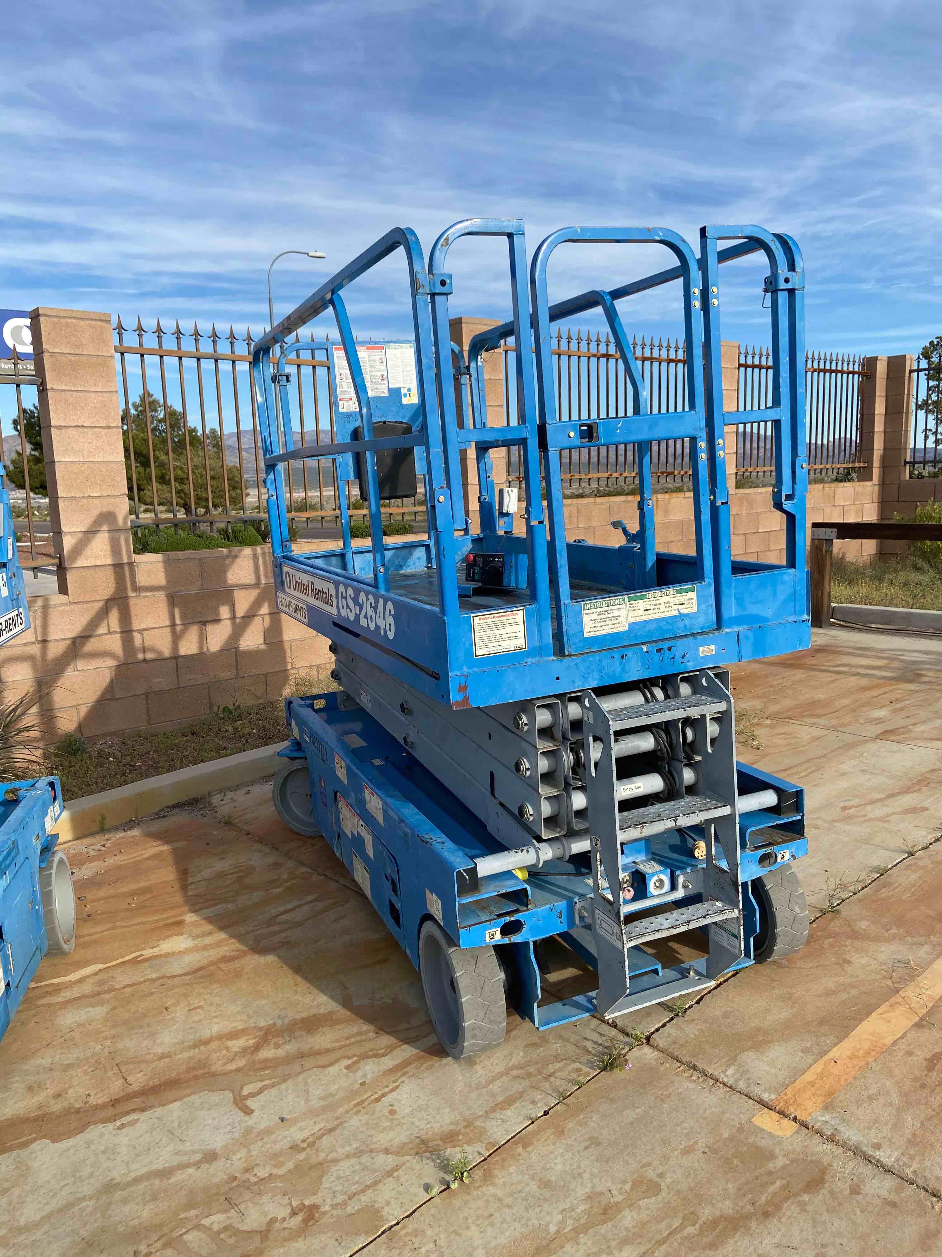 Used 2014 Genie GS2646 Scissor Lift For Sale in Lakeside, CA United