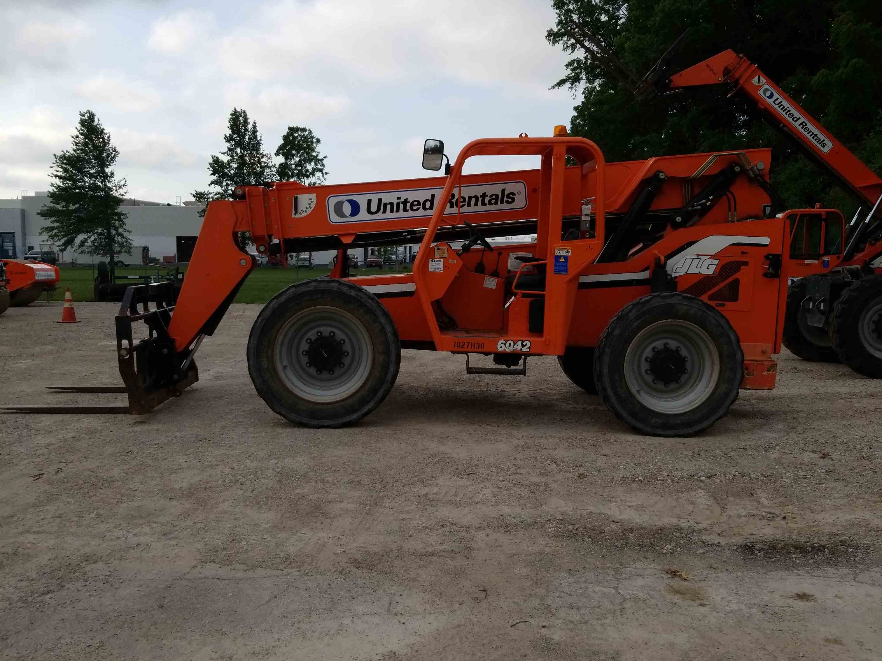 Used 2014 SKYTRAK 6042 Forklift For Sale in Perrysburg, OH United Rentals