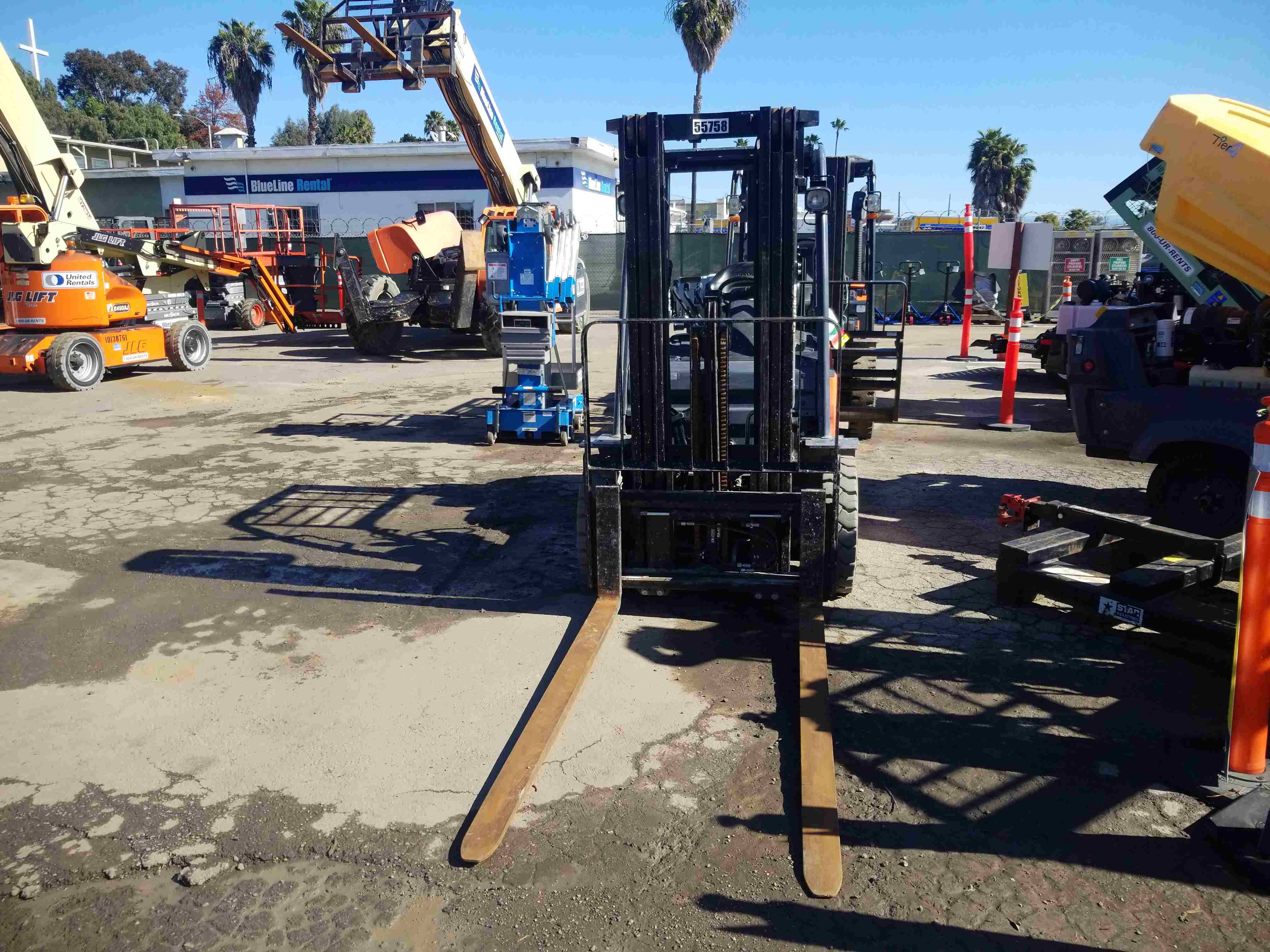 Used 2017 Toyota 8FGU25 Warehouse Forklift For Sale in Escondido, CA United Rentals