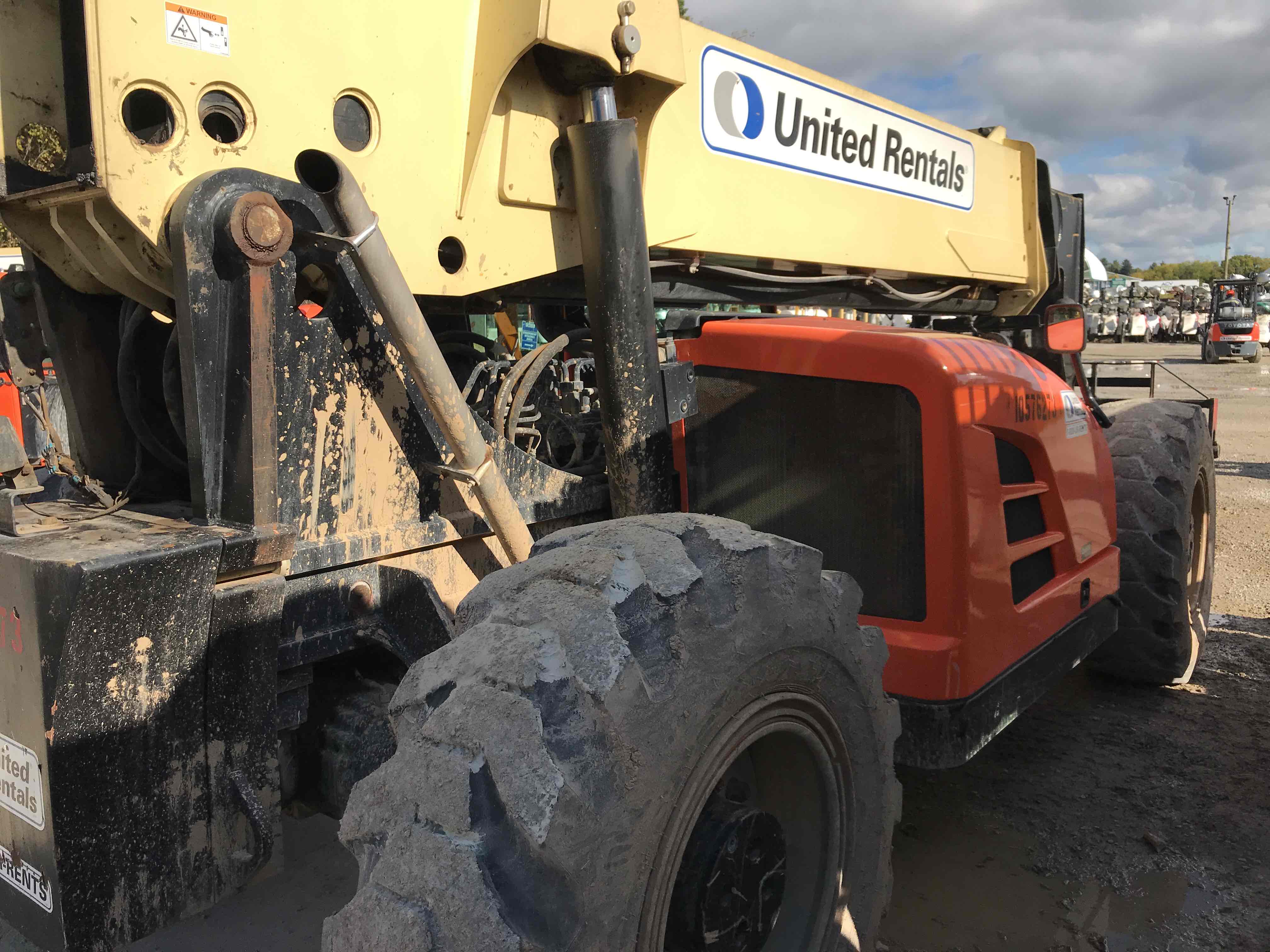 Used 2017 JLG G1544A Forklift For Sale in Coventry Twp, OH United