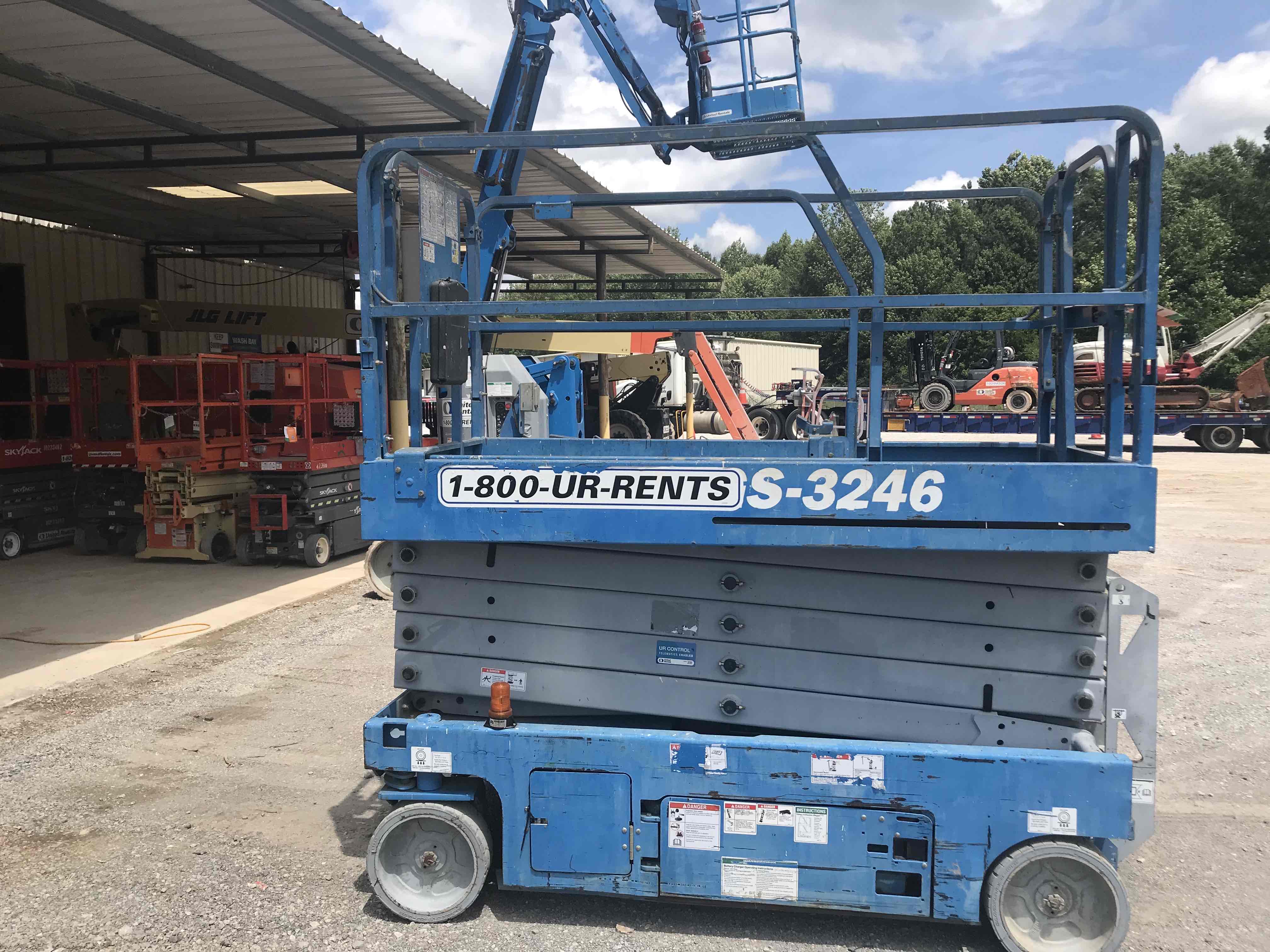 Used 2014 Genie GS3246 Electric Scissor Lift For Sale in Spring Hill, TN United Rentals
