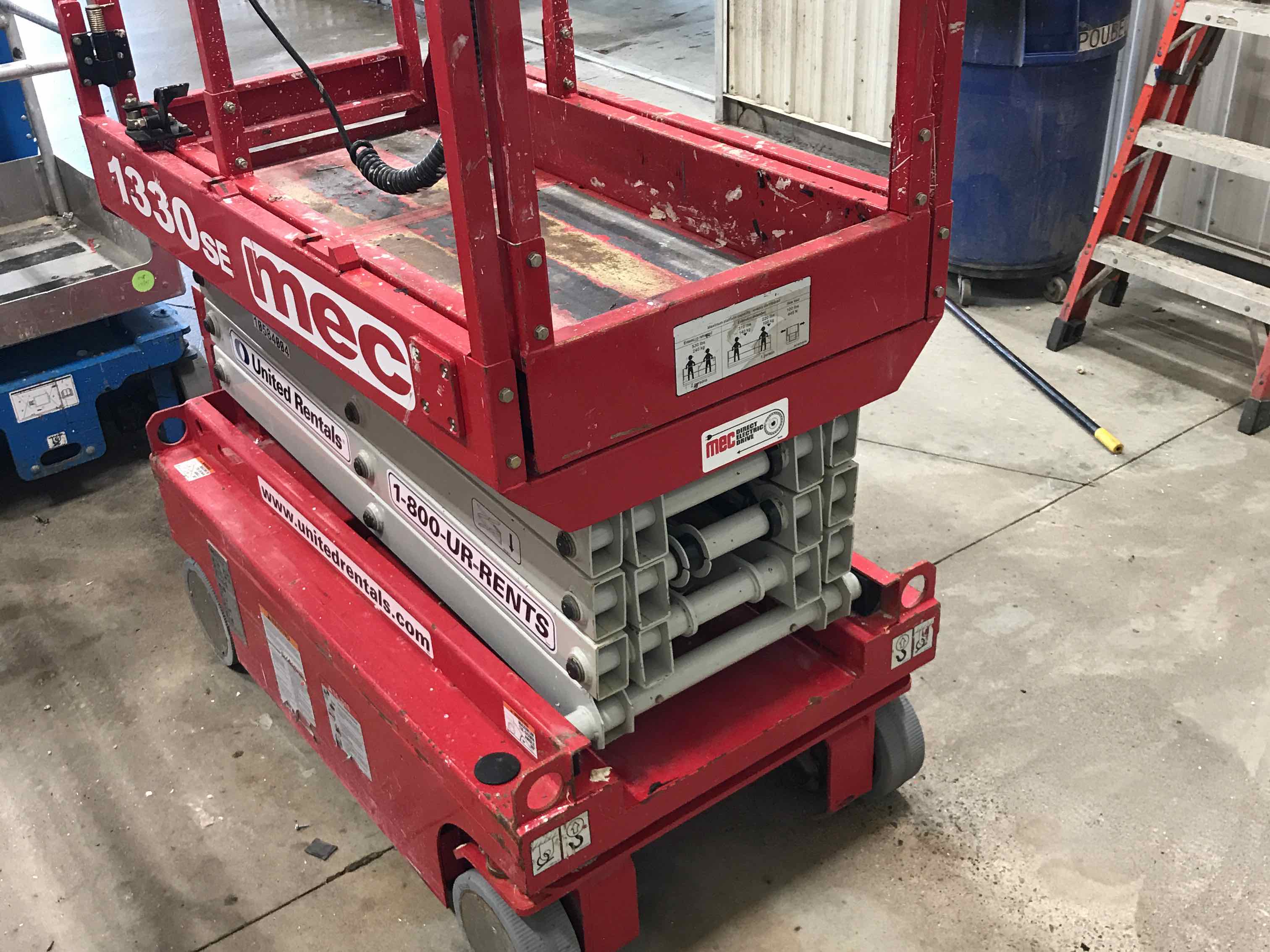Used 2017 MEC 1330SE Electric Scissor Lift For Sale in Windsor, ON
