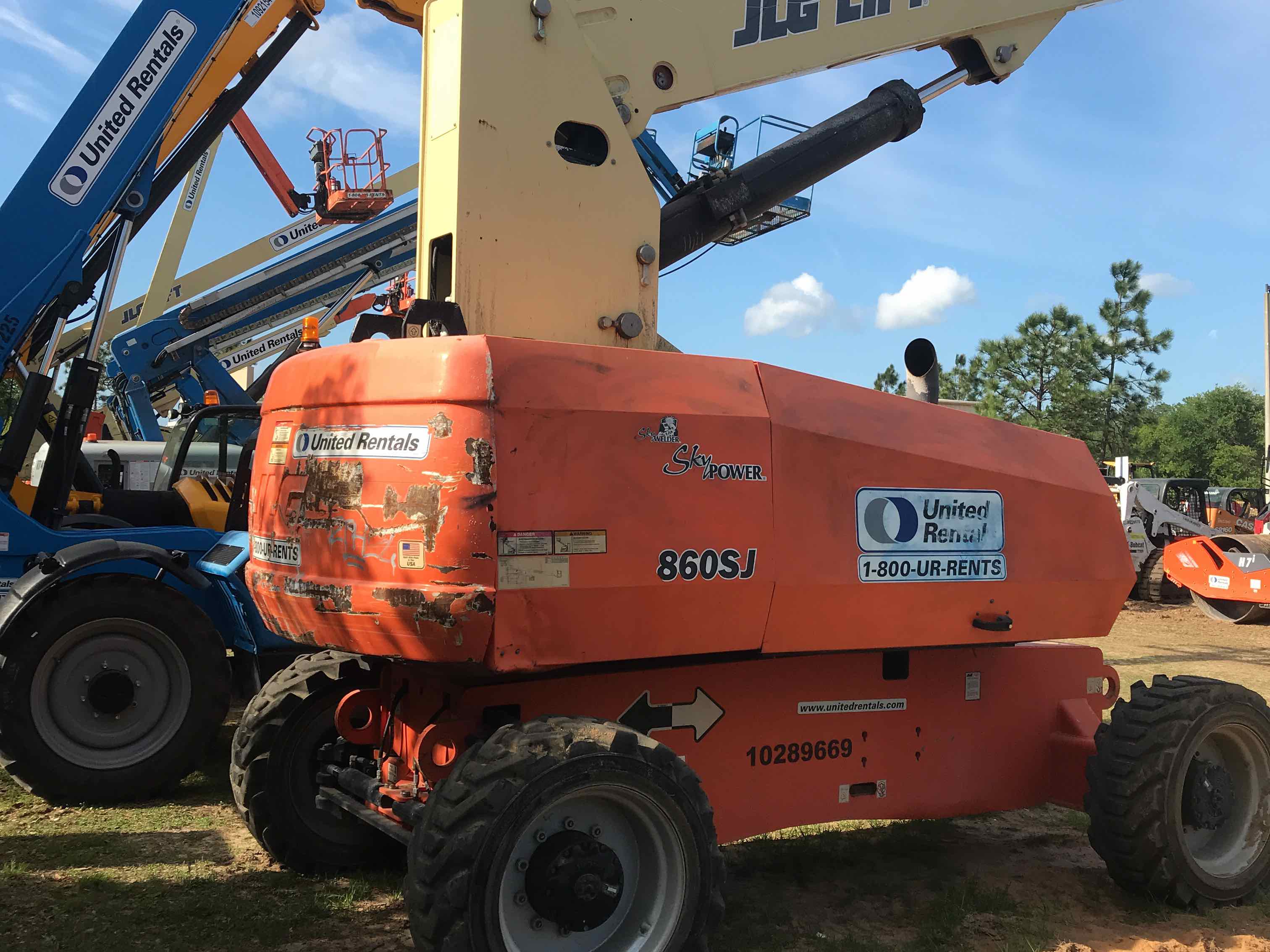 Used 2014 JLG 860SJ Telescopic Boom Lift For Sale in Macon, GA United