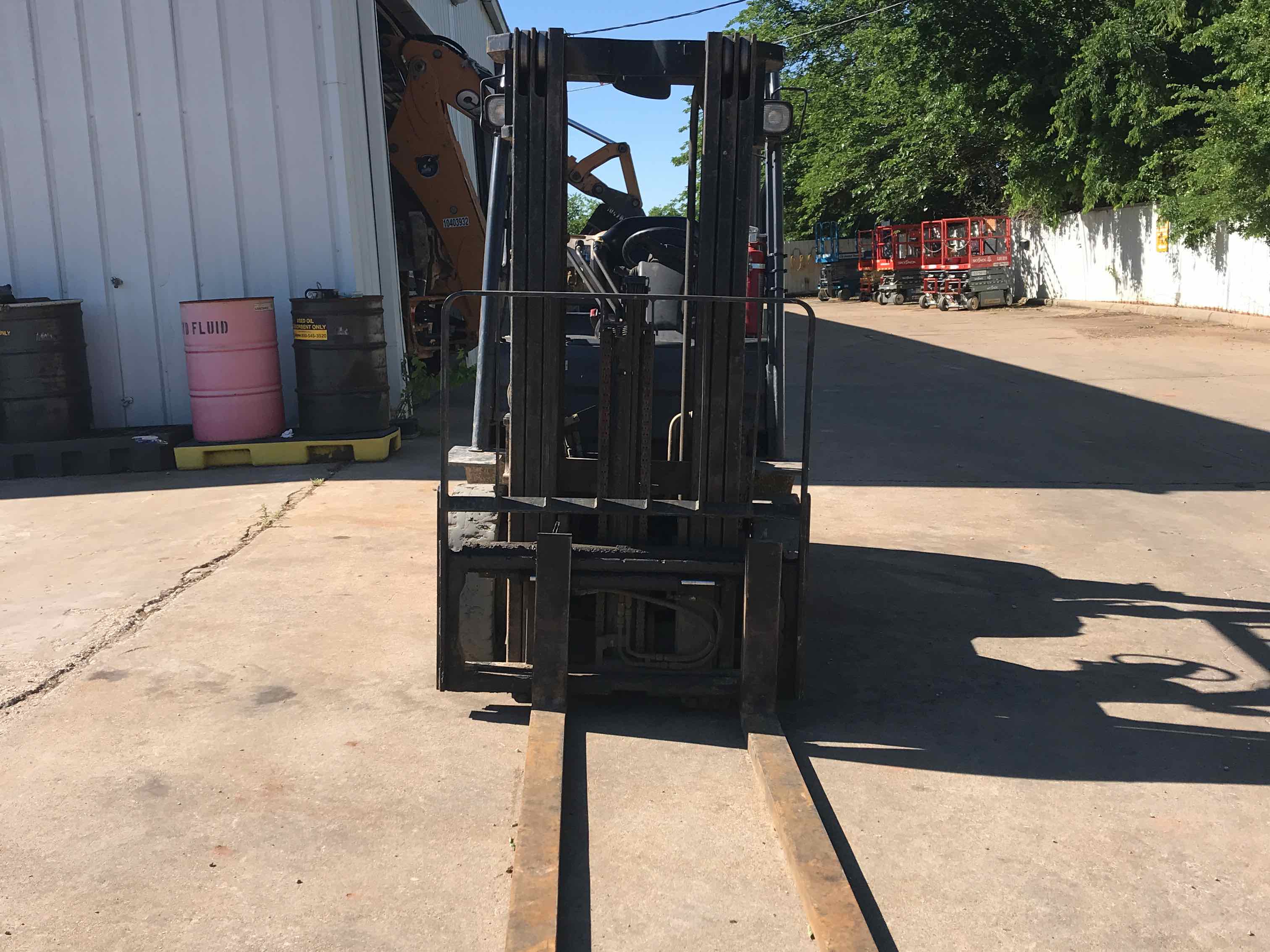 Used 2014 Toyota 8FGU25 Warehouse Forklift For Sale in Abilene, TX