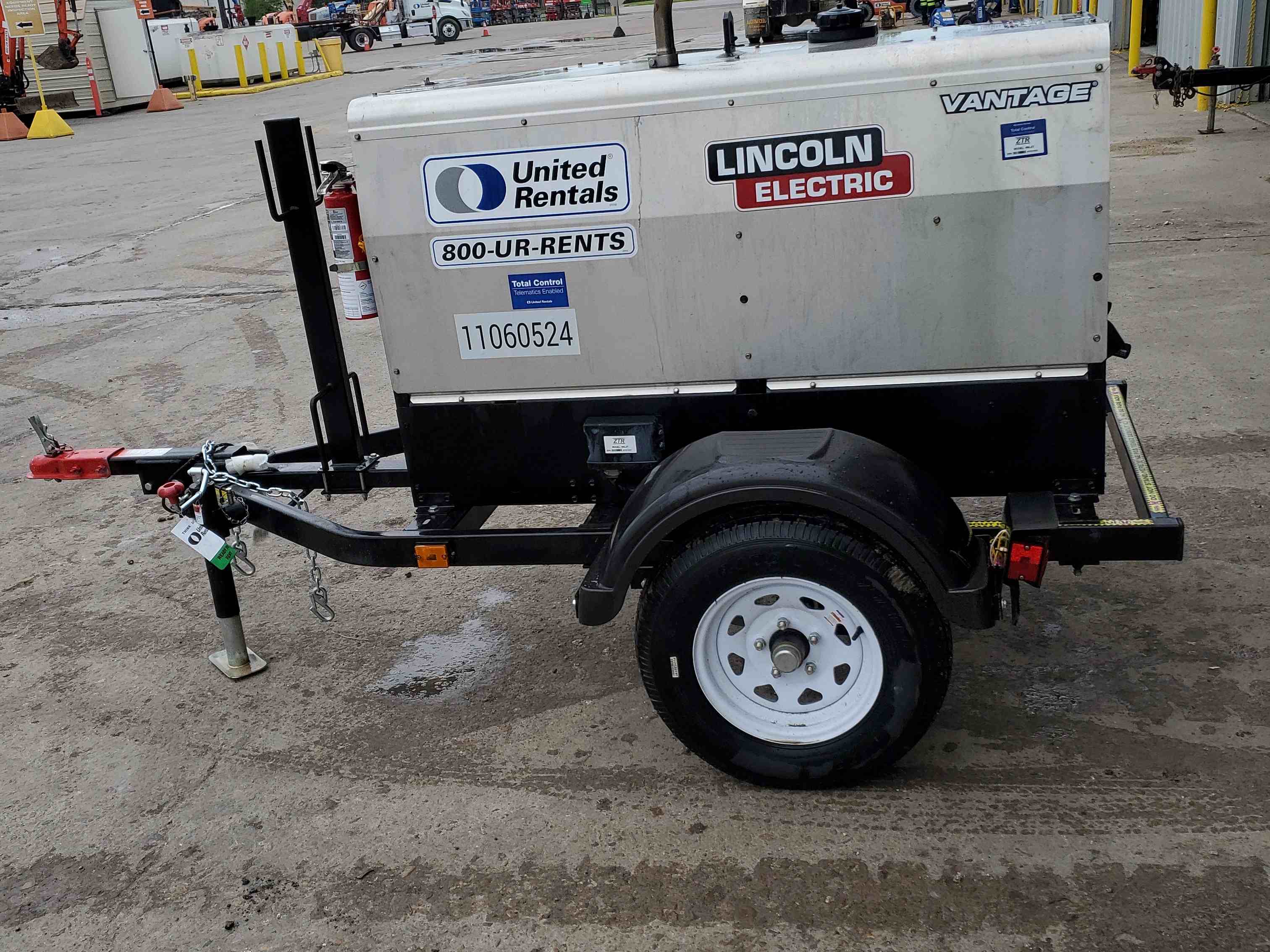 Used 2020 Lincoln Electric VANTAGE 322 Welder For Sale in Corp Christi
