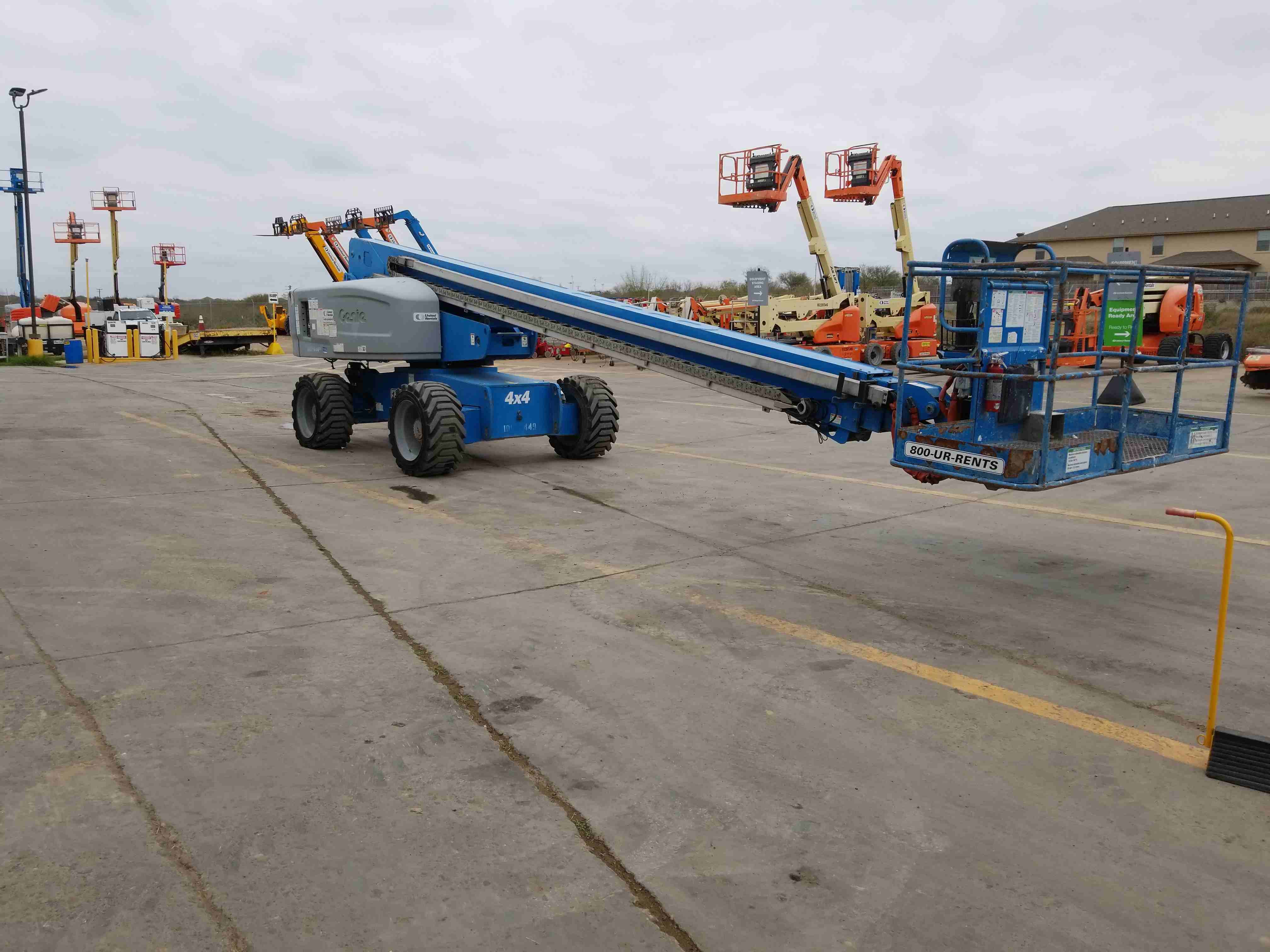 Used 2012 Genie S80X Telescopic Boom Lift For Sale in Carrizo Spgs, TX