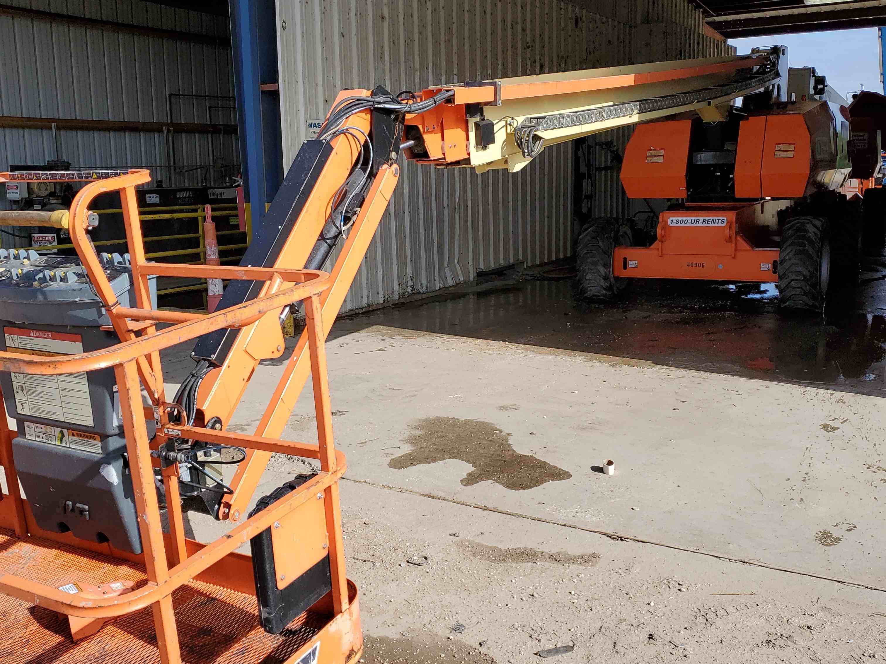 Used 2017 JLG 860SJ Telescopic Boom Lift For Sale in Houston, TX