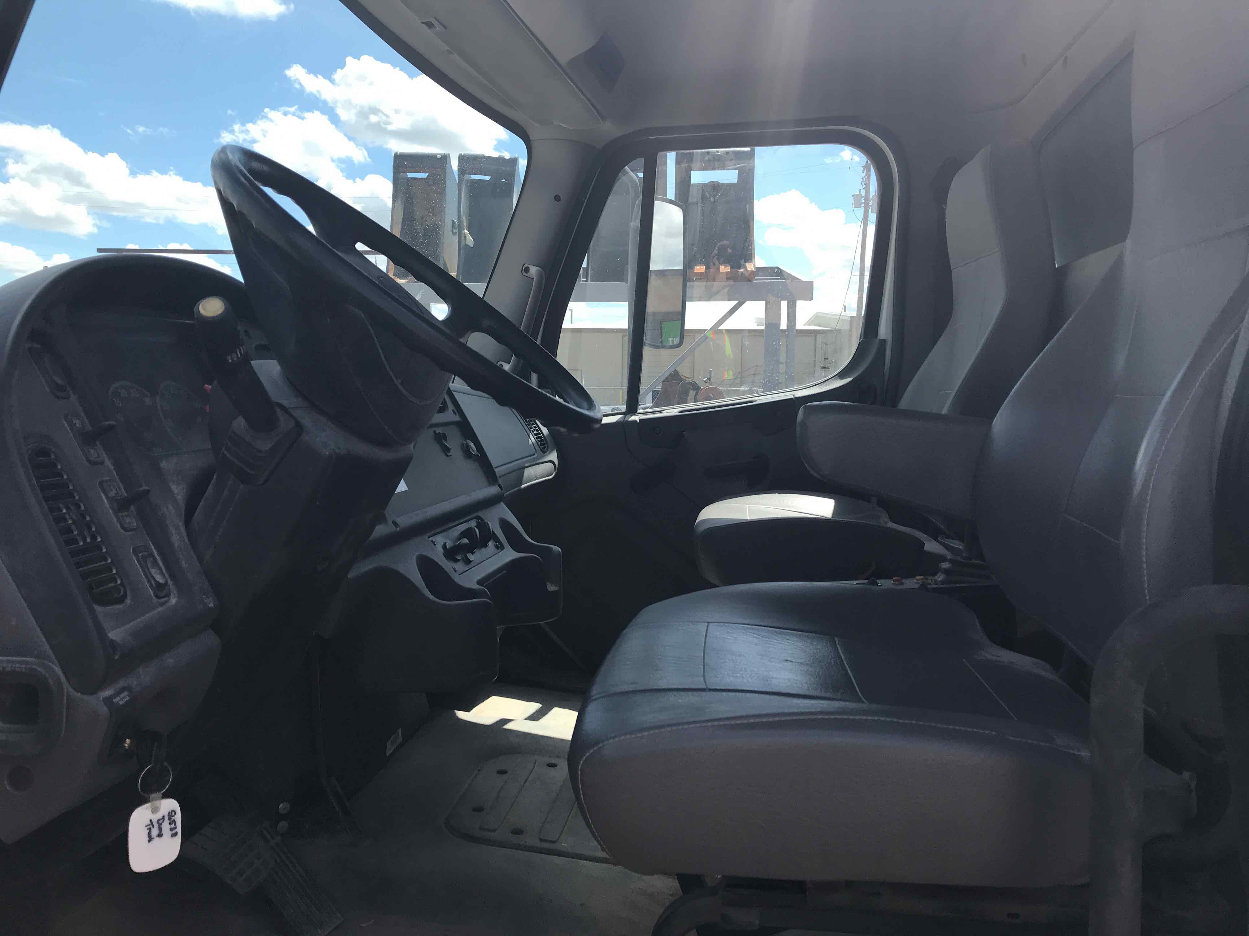 Used 2018 Freightliner M2106DUMPHYD Truck For Sale in Las Cruces, NM