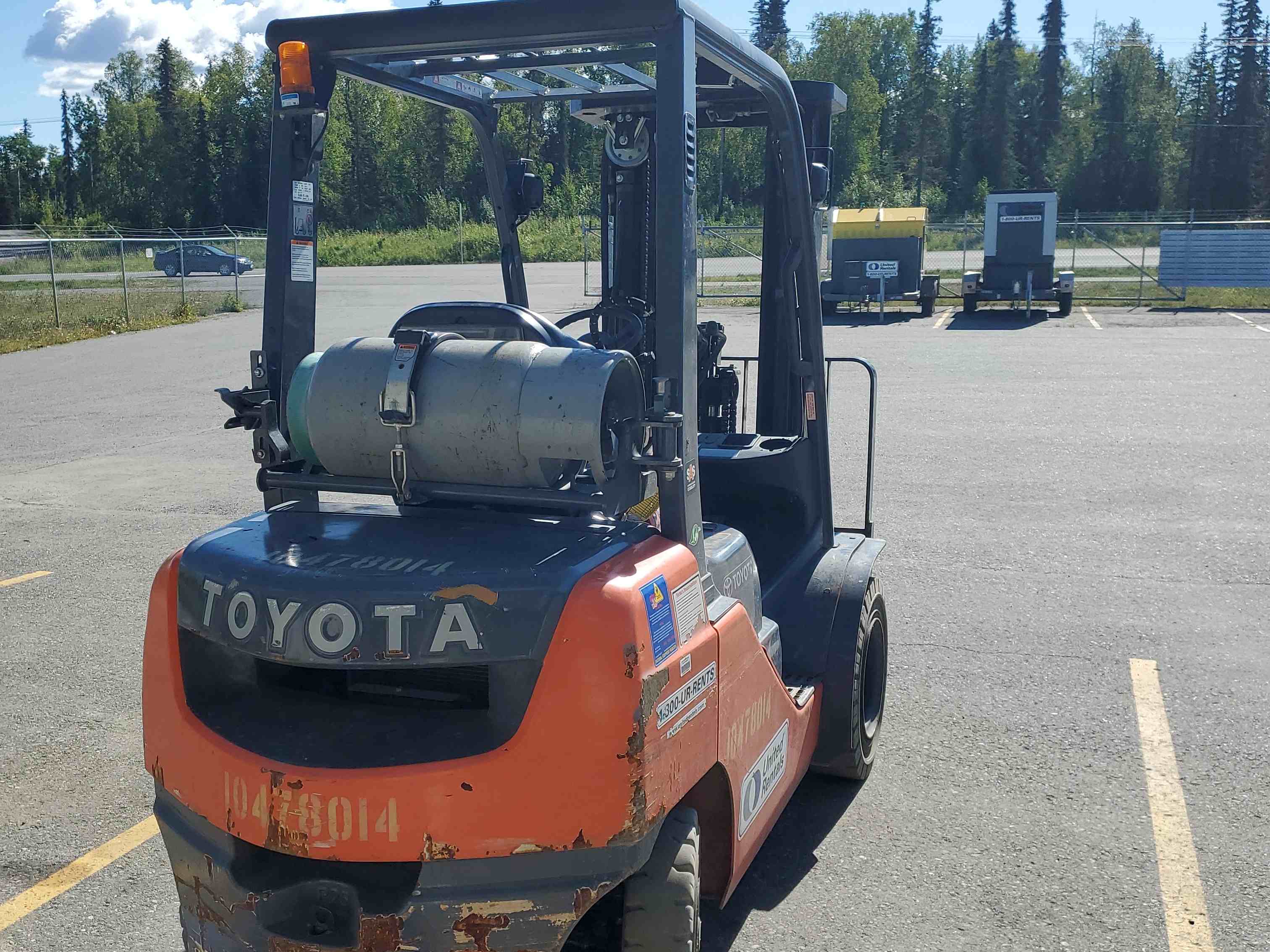 Used 2016 Toyota 8FGU25 Warehouse Forklift For Sale in Anchorage, AK