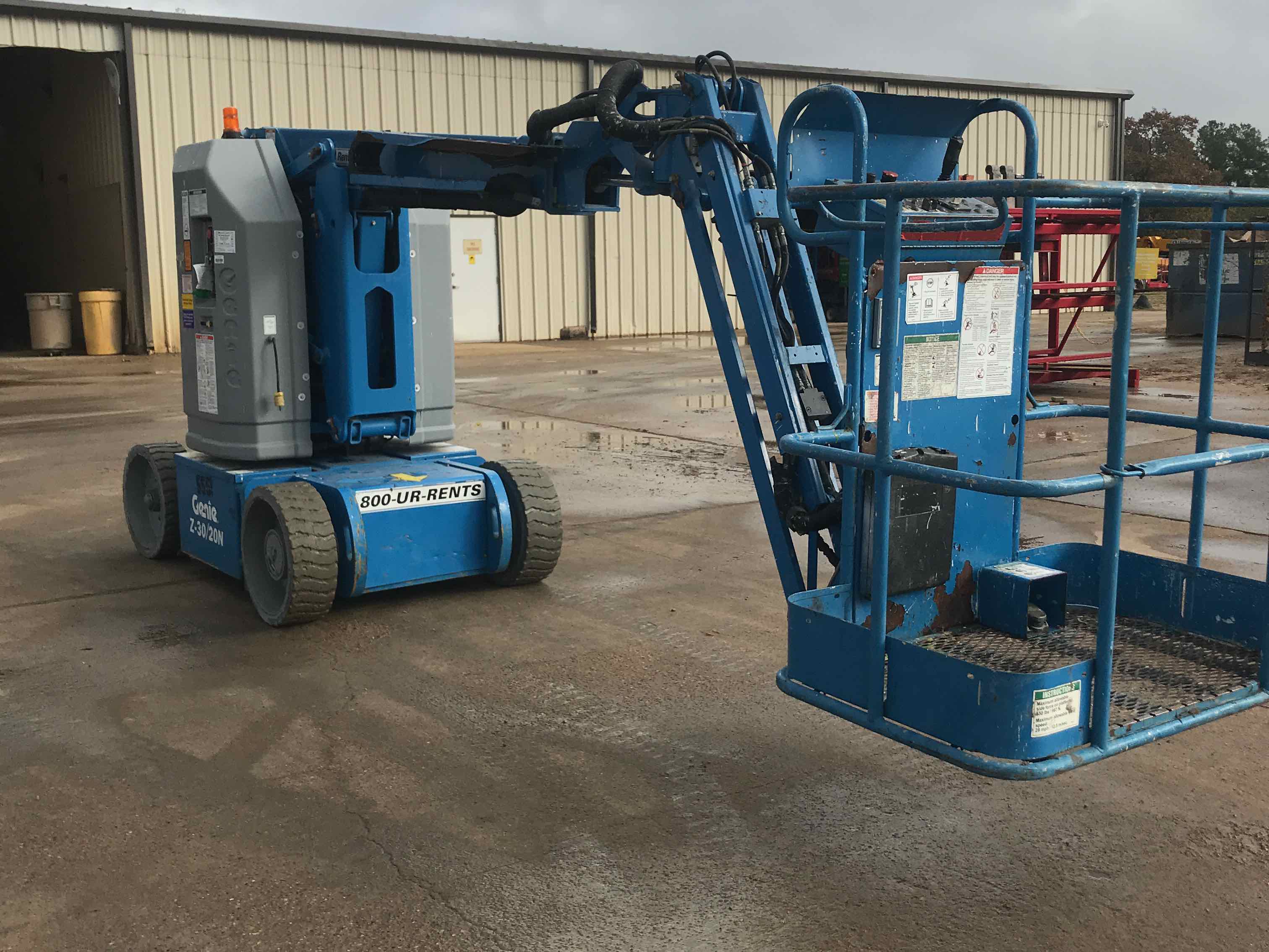 Used 2014 Genie Z30/20N Articulating Boom Lift For Sale in Humble, TX