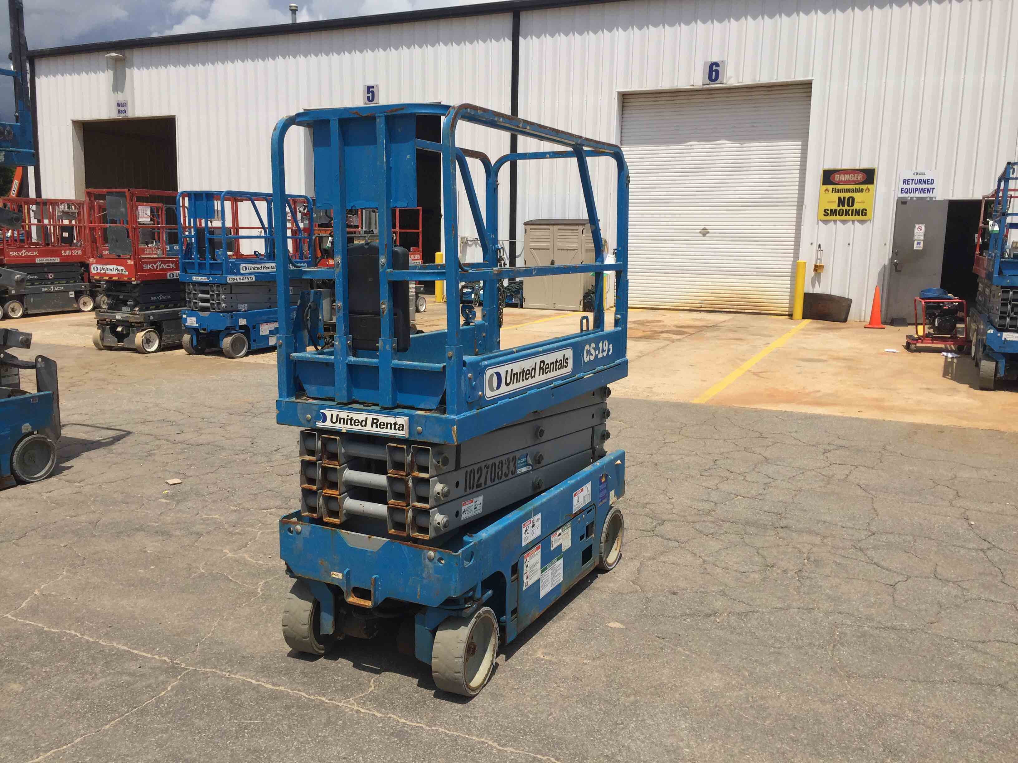 Used 2014 Genie GS1930 Electric Scissor Lift For Sale in Forest Park