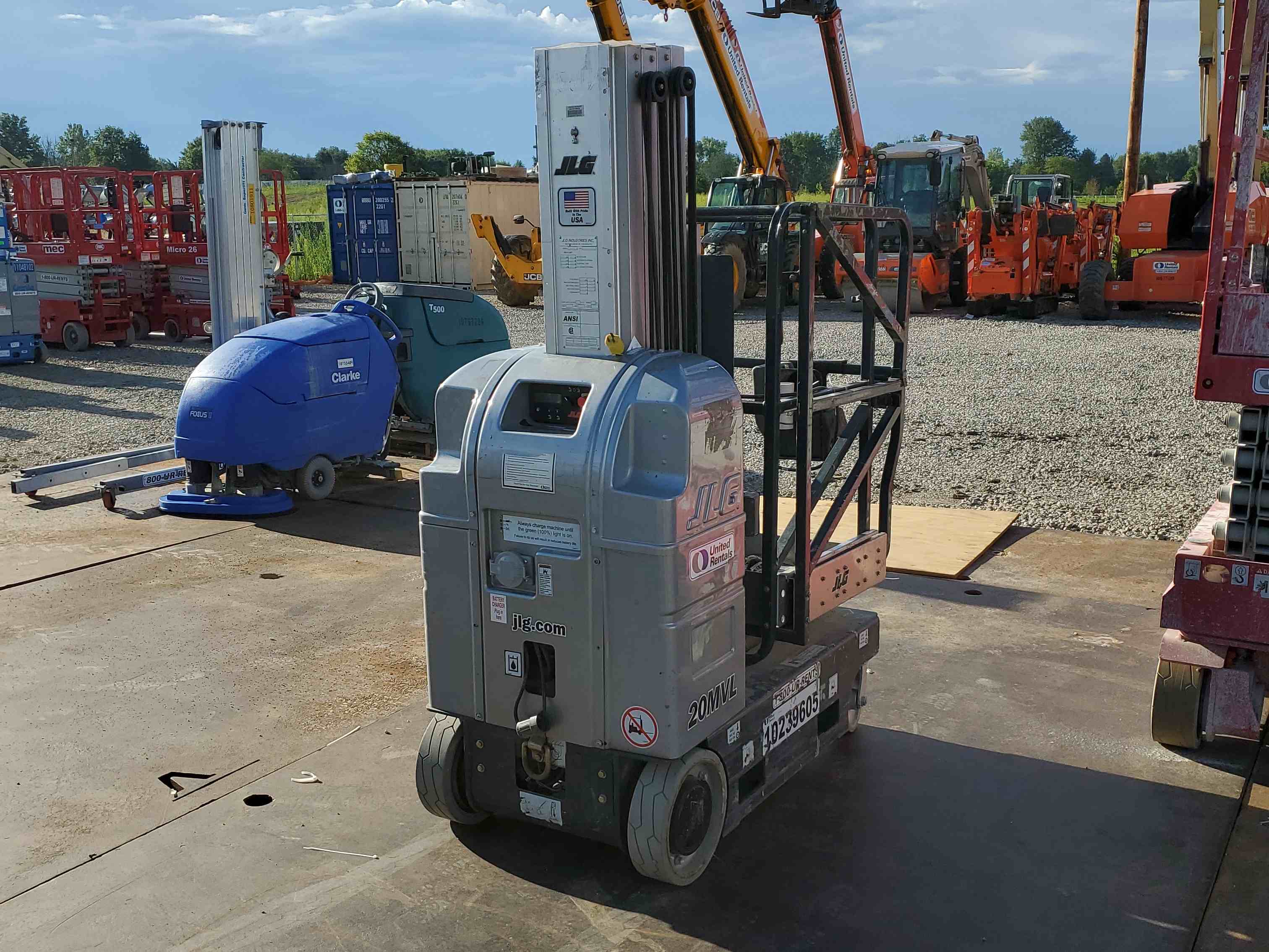 Used 2014 JLG 20MVL SelfPropelled OnePerson Lift For Sale in