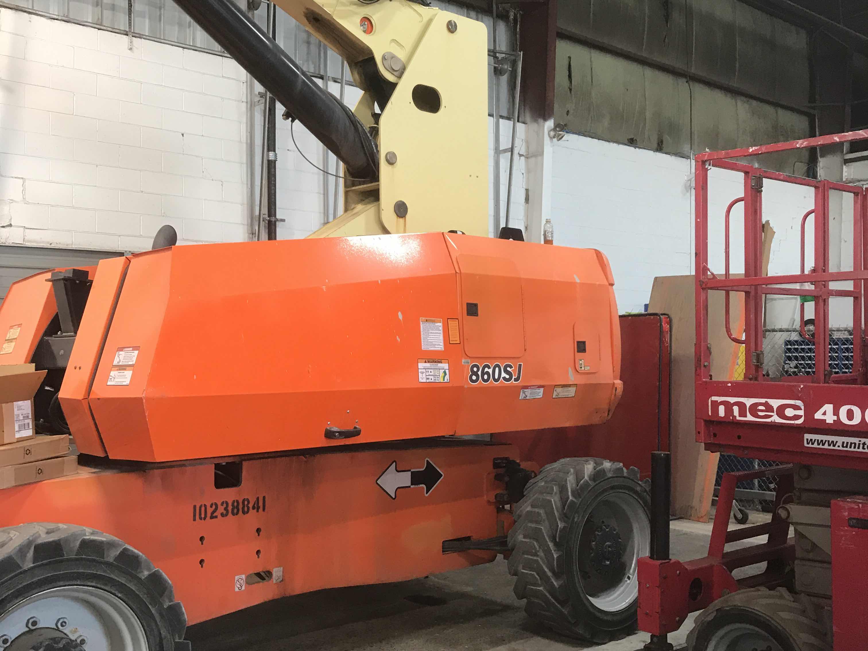 Used 2014 JLG 860SJ Telescopic Boom Lift For Sale in Boston, MA