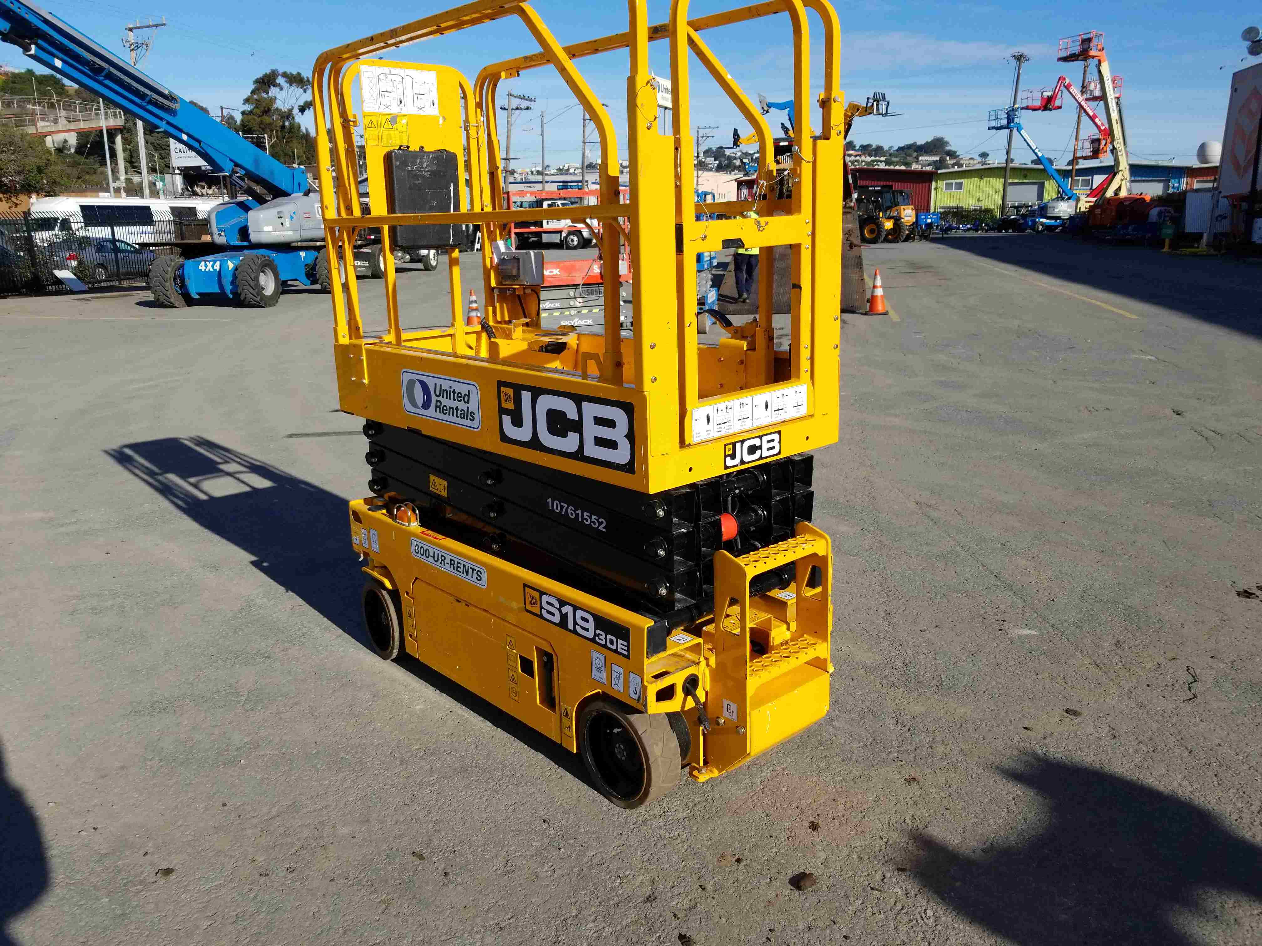 Used 2018 JCB S1930E Scissor Lift For Sale in Martinez, CA United Rentals