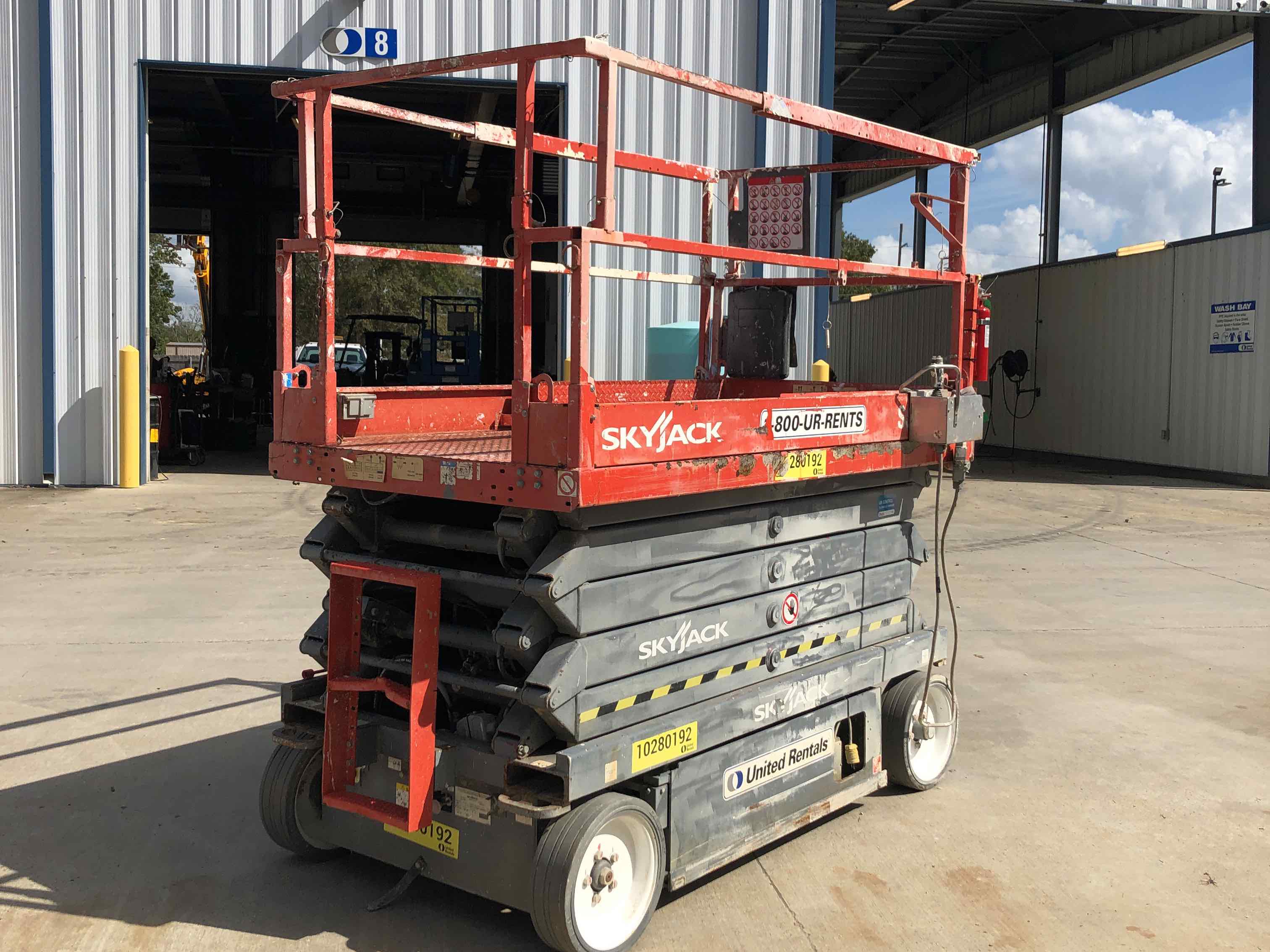 Used 2014 Skyjack SJIII4632 Scissor Lift For Sale in Baton Rouge, LA
