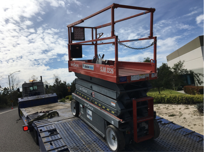 Used 2015 Skyjack SJIII3226 Scissor Lift For Sale in Chula Vista, CA