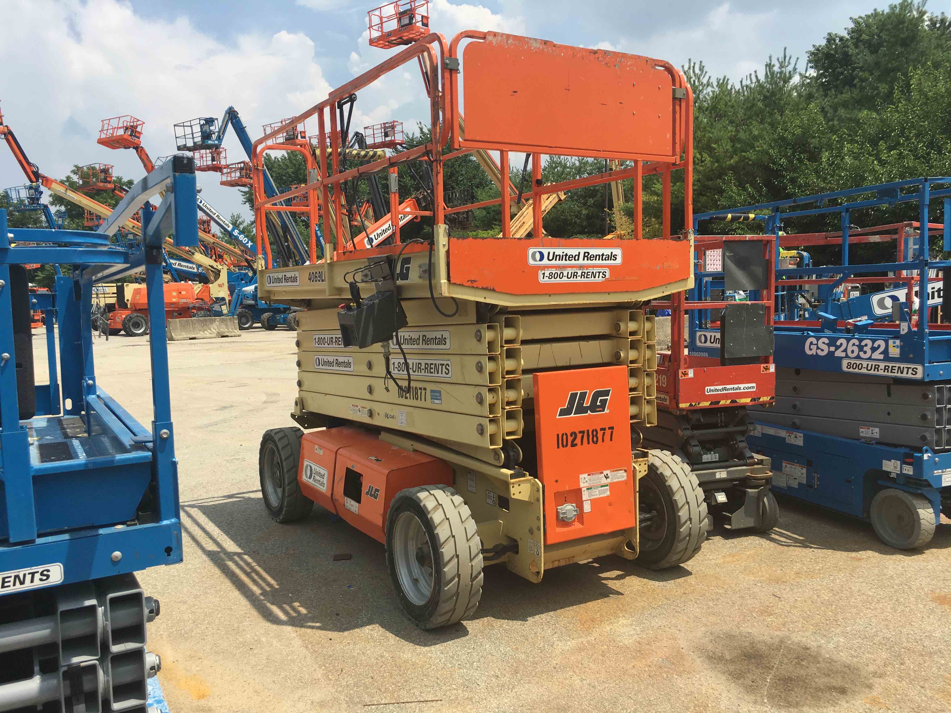 Used 2014 JLG 4069LE Scissor Lift For Sale in Earth City, MO United