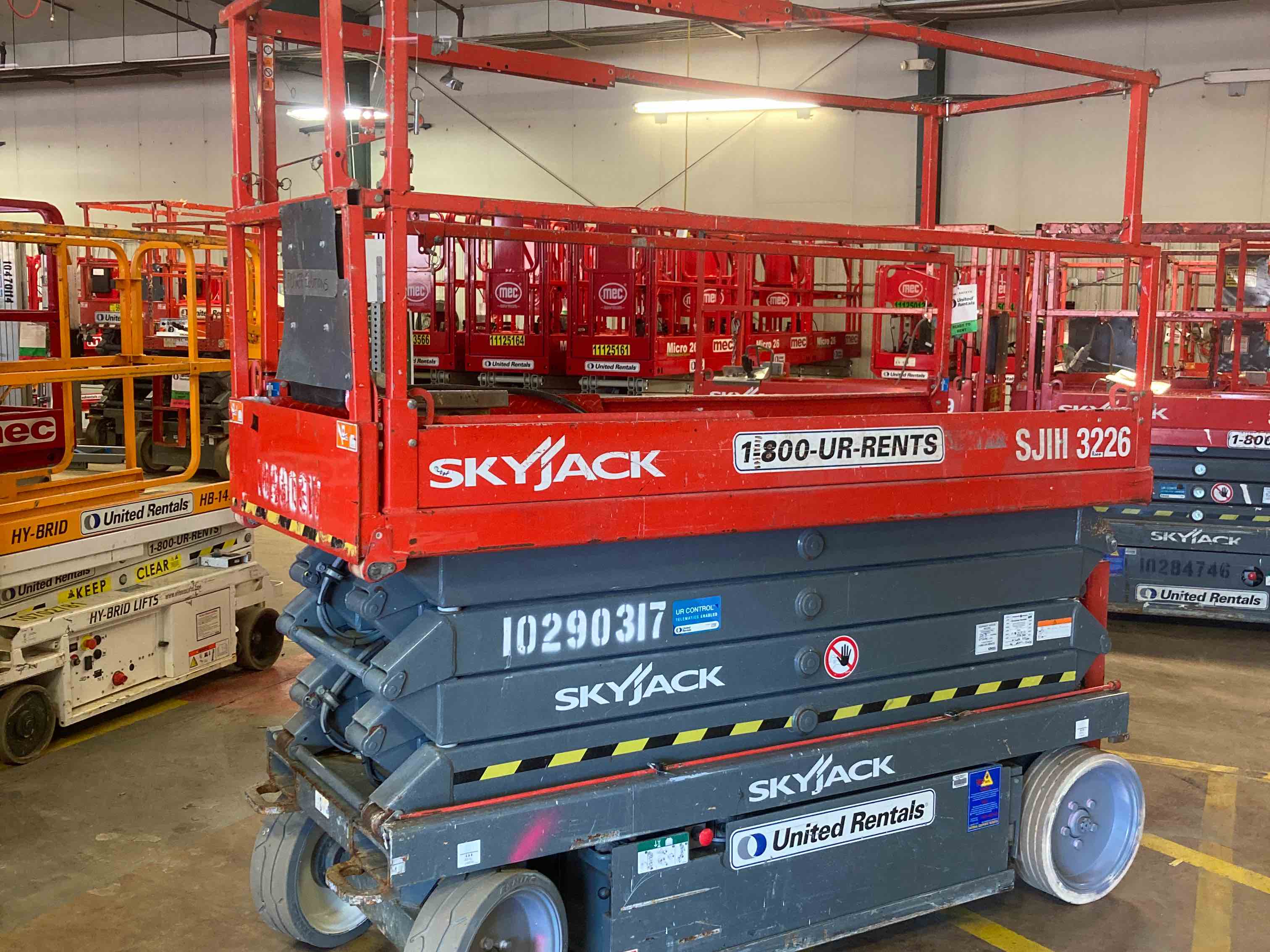 Used 2014 Skyjack SJIII3226 Electric Scissor Lift For Sale in Landover