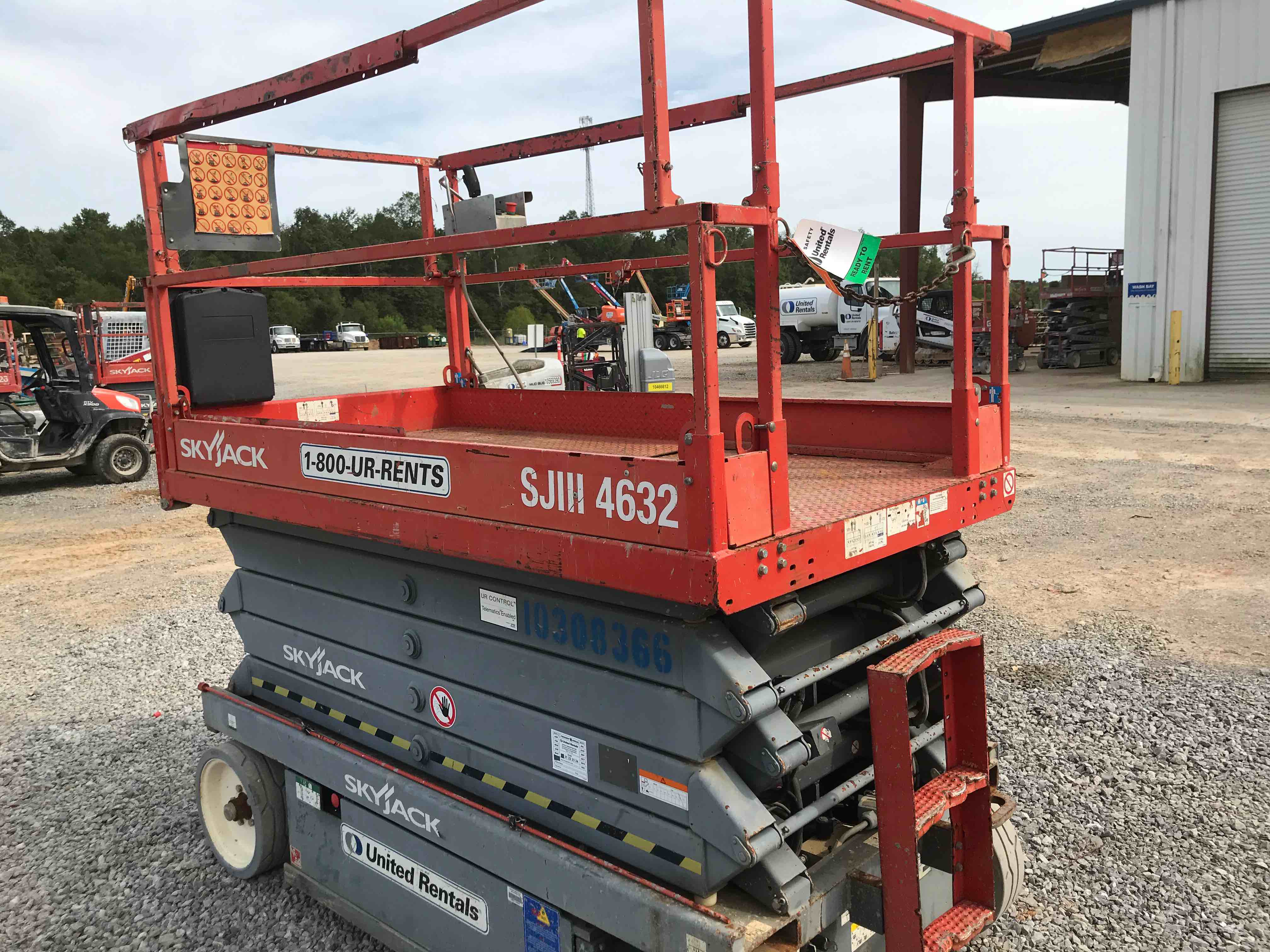 Used 2014 Skyjack SJIII4632 Scissor Lift For Sale in Clarksville, TN