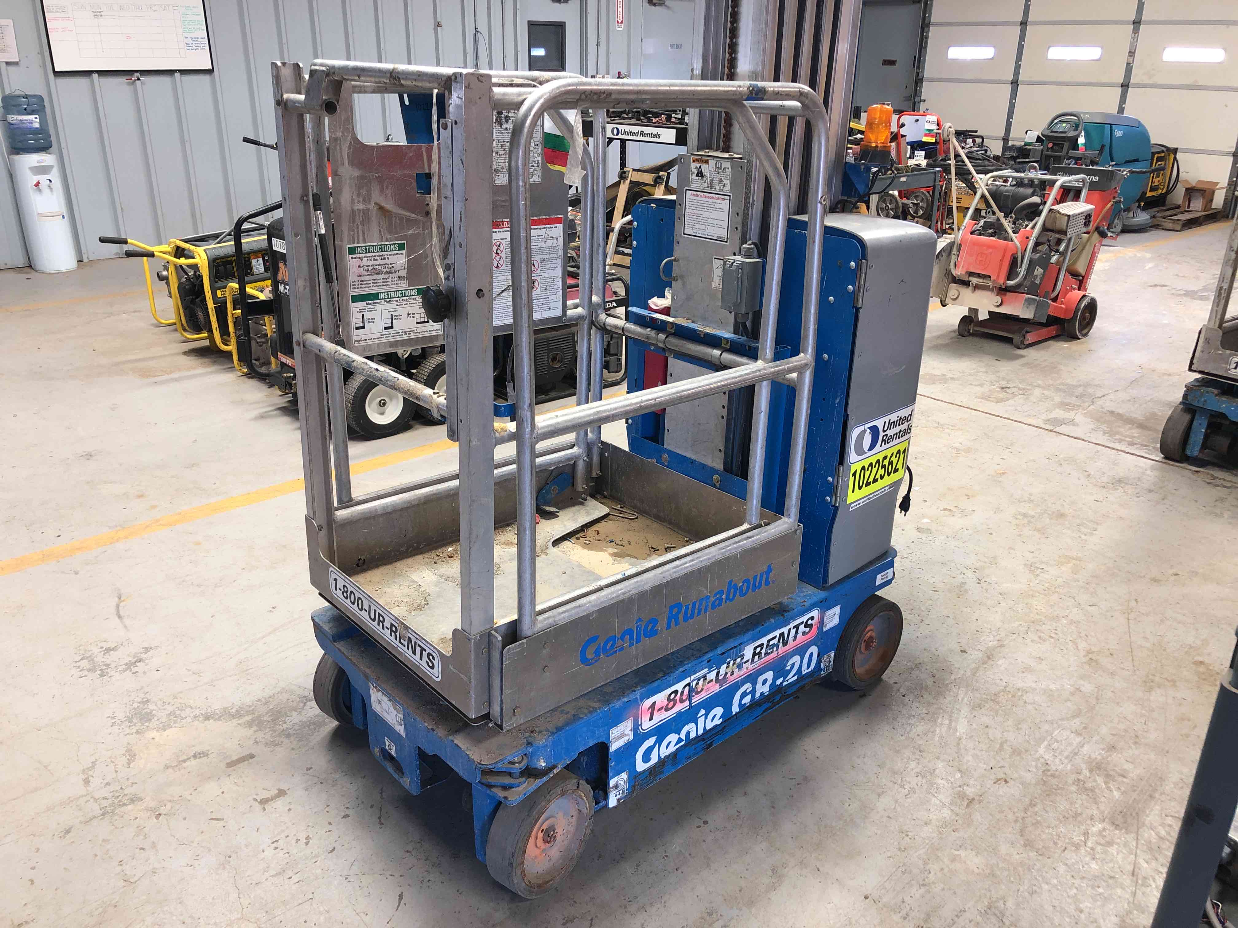 Used 2014 Genie GR20 SelfPropelled OnePerson Lift For Sale in Denver