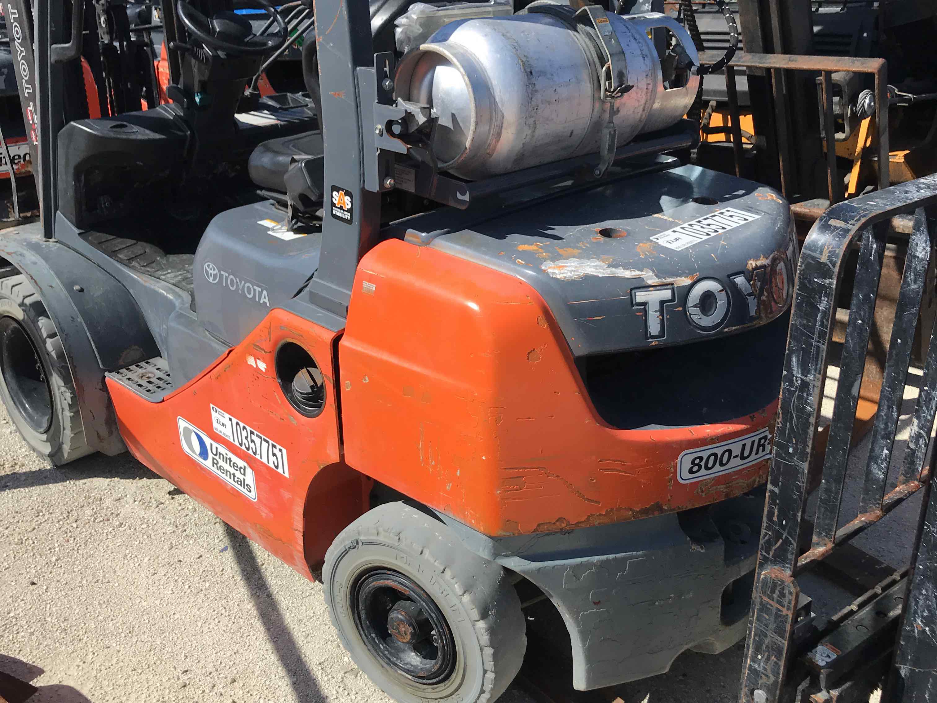 Used 2015 Toyota 8FGU25 Warehouse Forklift For Sale in North Charleston