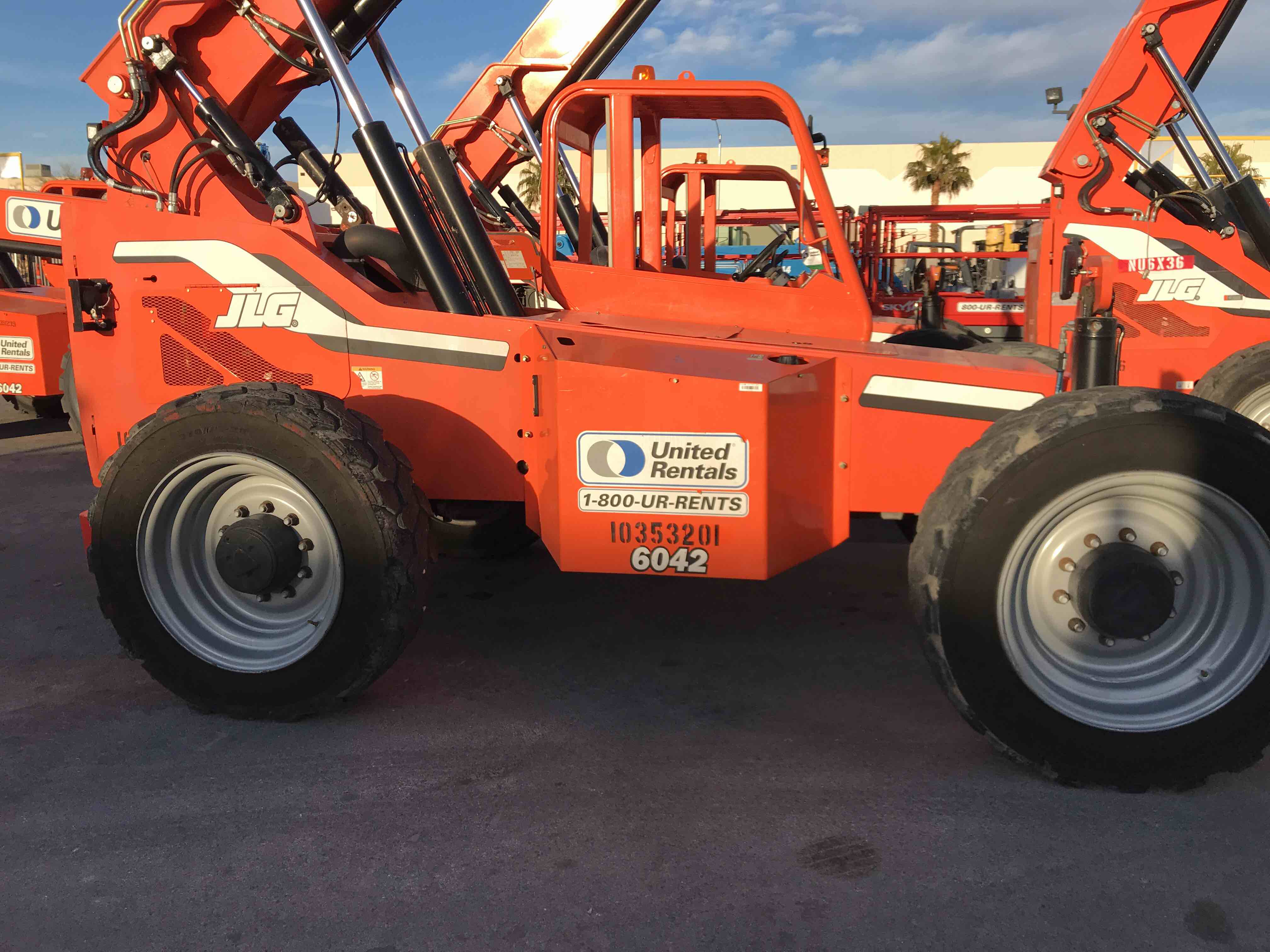 Used 2015 SKYTRAK 6042 Telehandler For Sale in North Las Vegas, NV