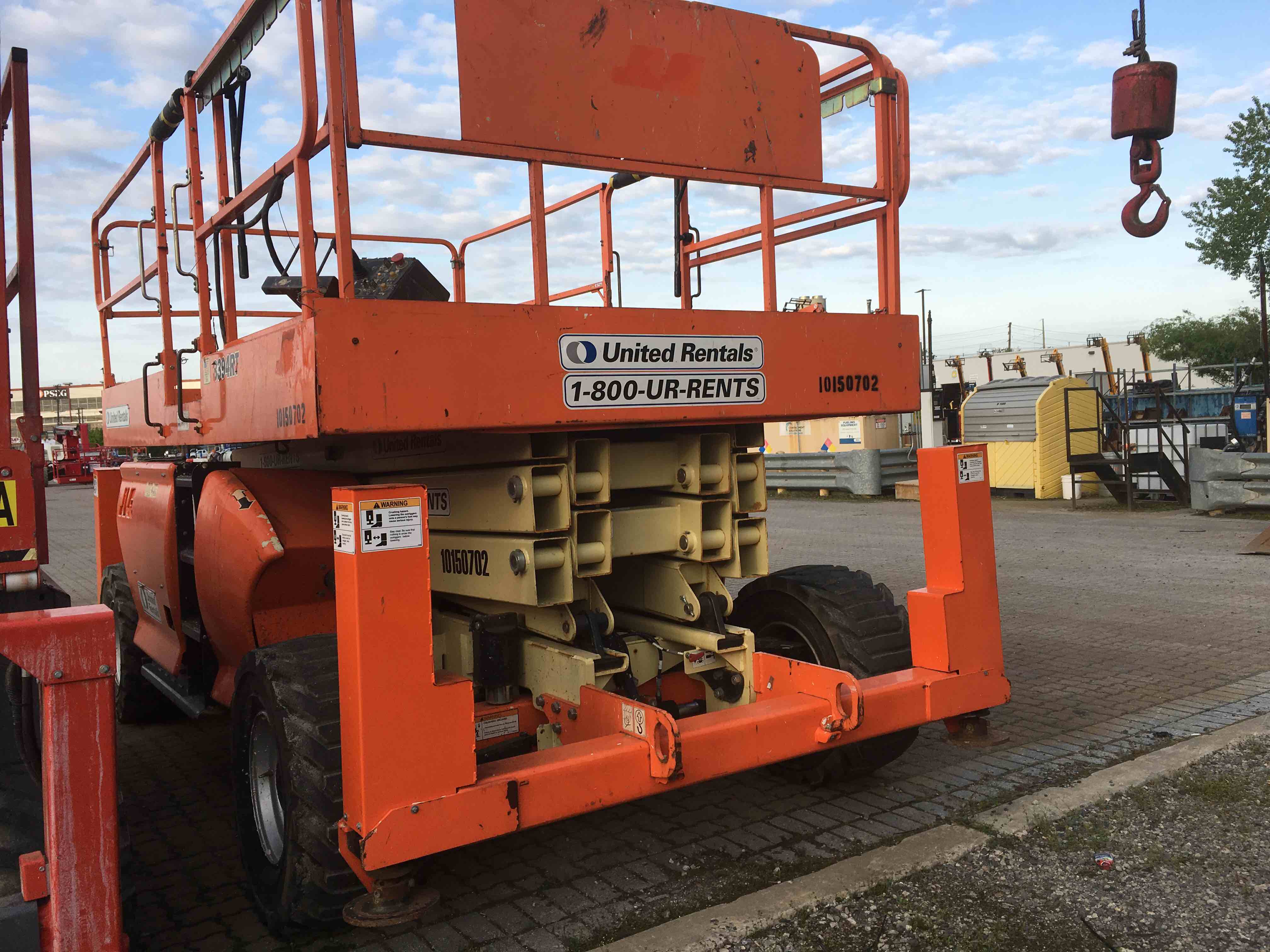 Used 2013 JLG 3394RT Scissor Lift For Sale in East Patchogue, NY
