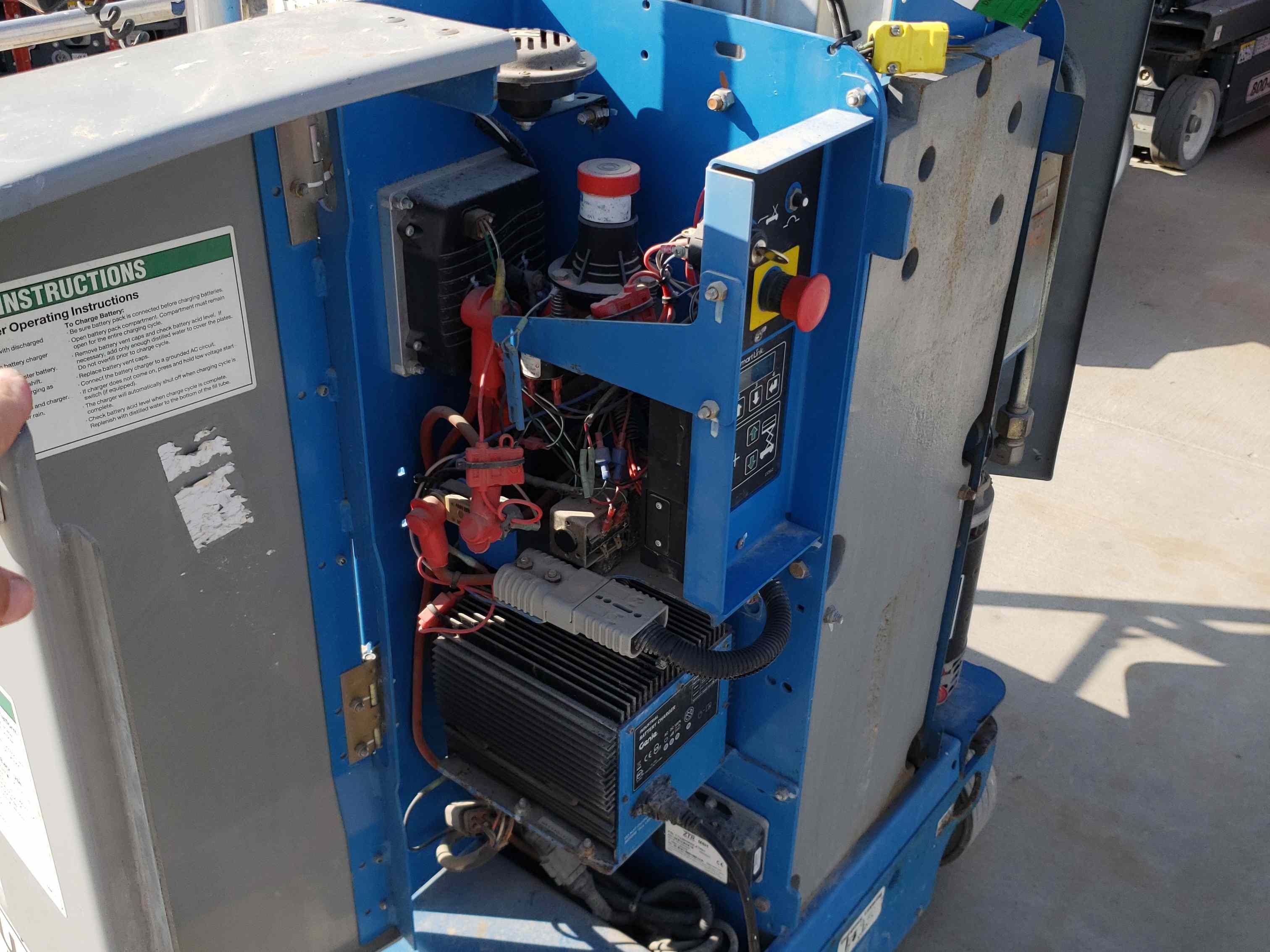 Used 2014 Genie GR20 SelfPropelled OnePerson Lift For Sale in Eagle