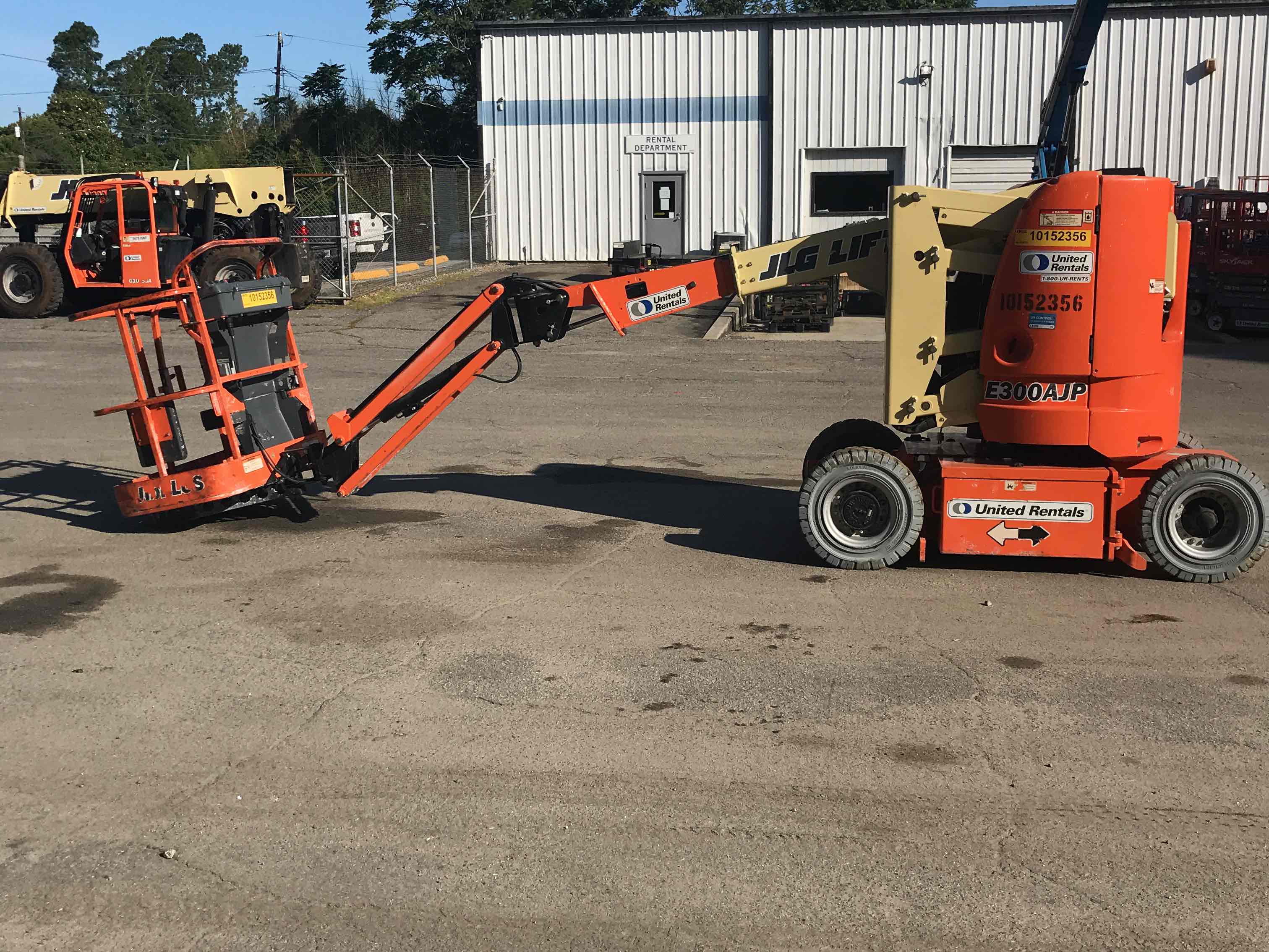 Used 2013 JLG E300AJP Articulating Boom Lift For Sale in Sumter, SC United Rentals