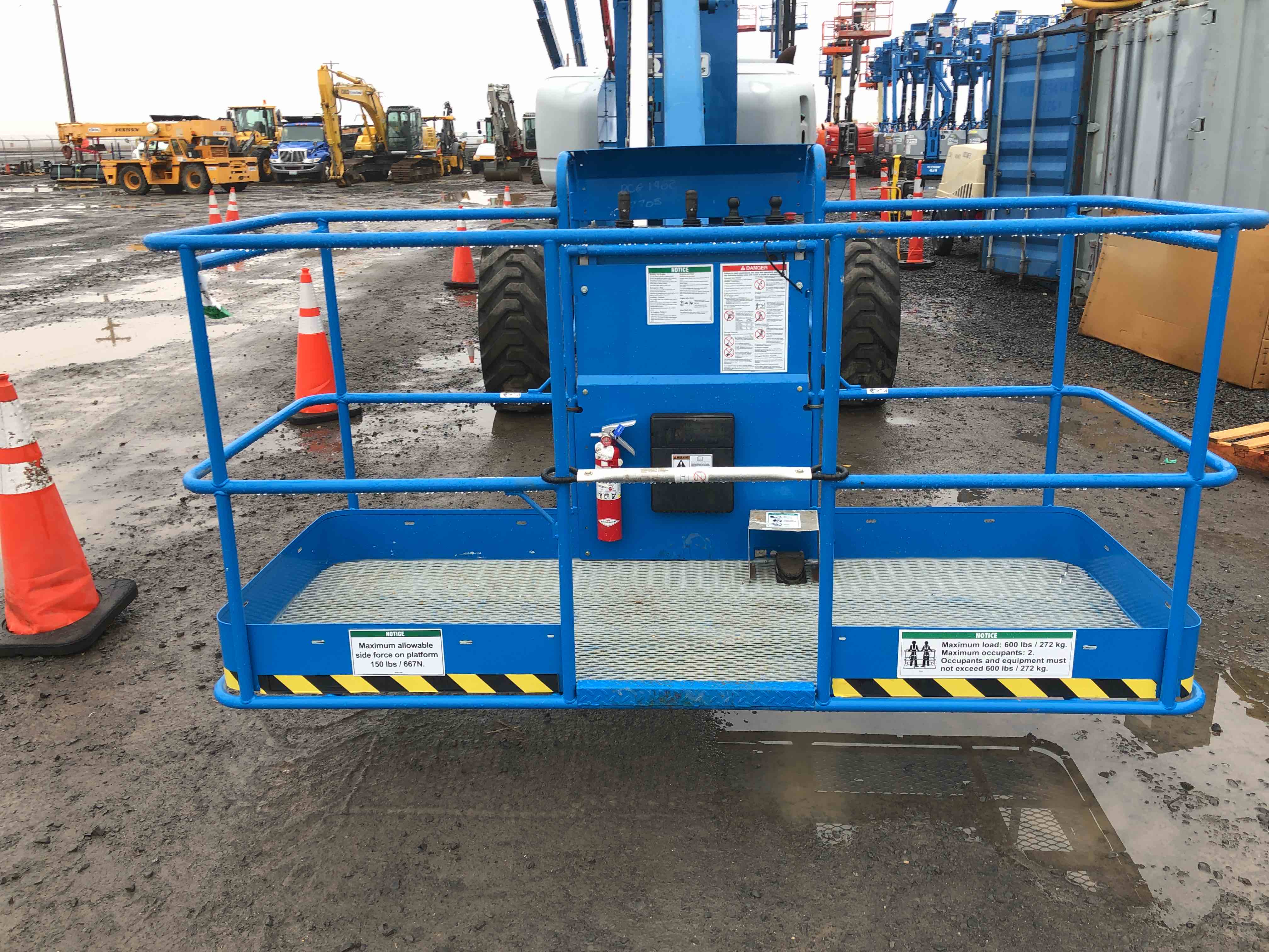 Used 2010 Genie Z135/70 Articulating Boom Lift For Sale in Eugene, OR