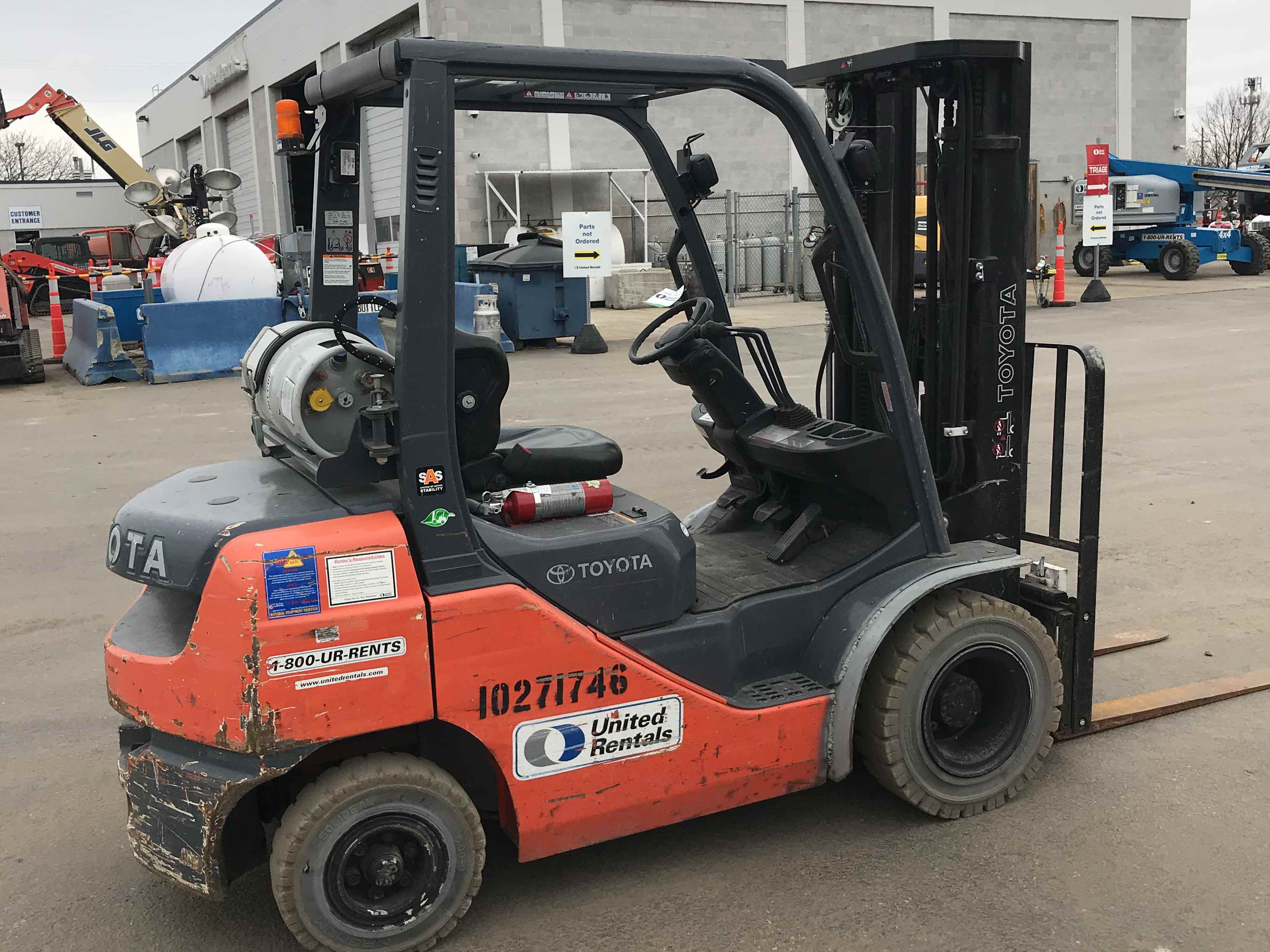 Used 2014 Toyota 8FGU25 Warehouse Forklift For Sale in Boise, ID