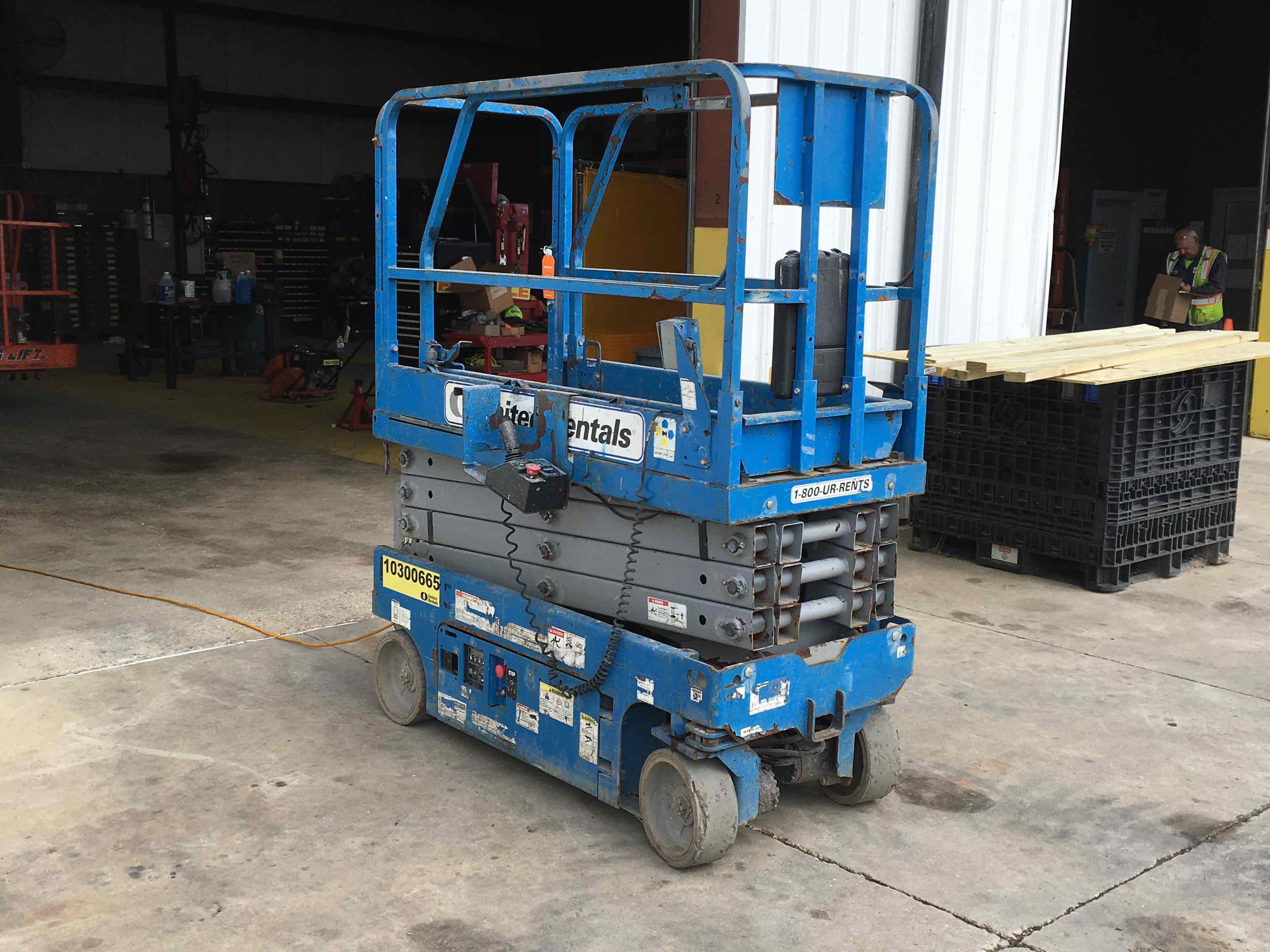 Used 2014 Genie GS1930 Scissor Lift For Sale in Baton Rouge, LA