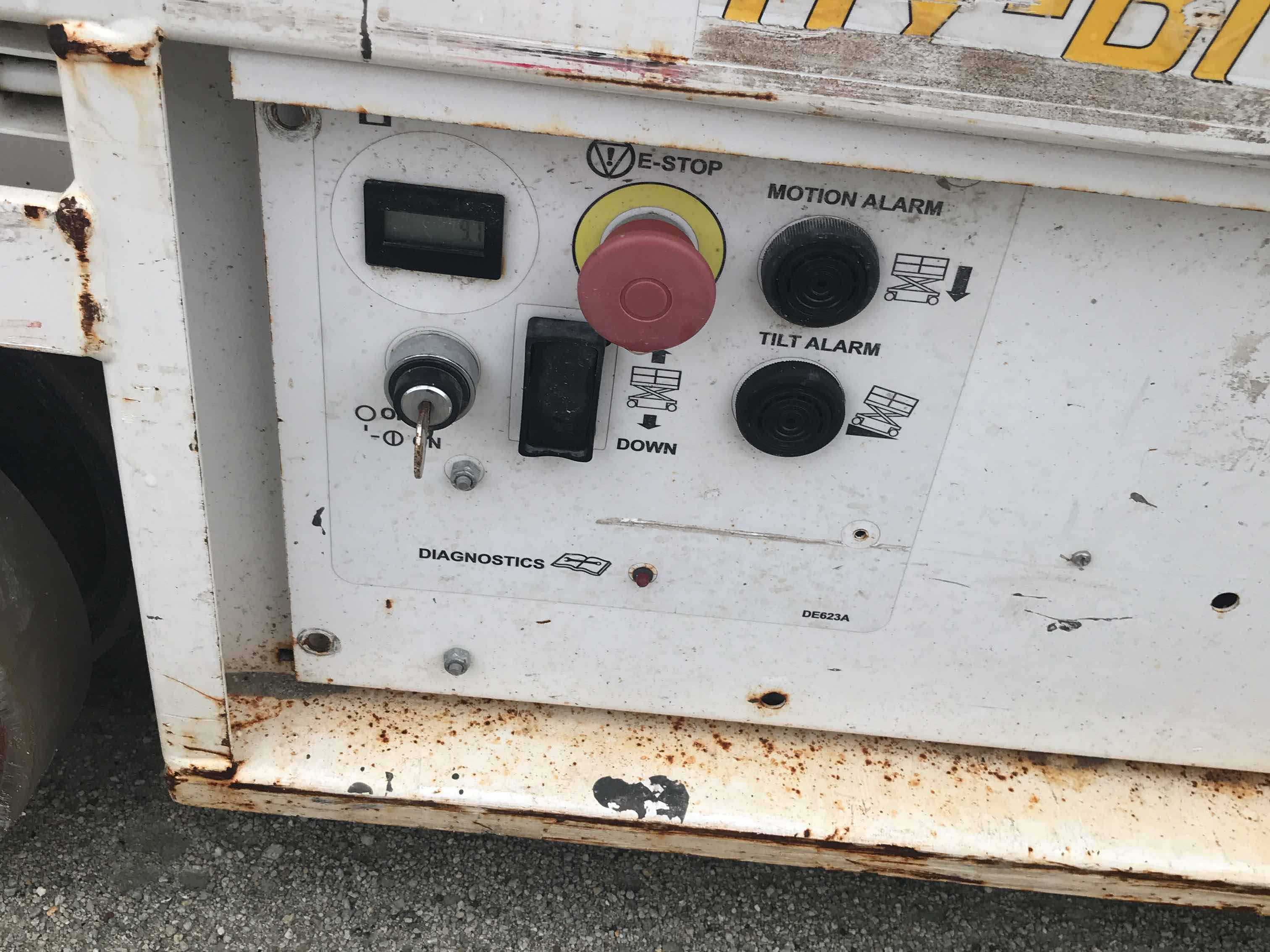 Used 2014 HyBrid Lifts HB1430 Scissor Lift For Sale in Charleston, SC