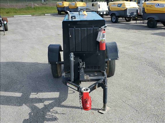 2017 Miller Welders Big Blue 300R Welder