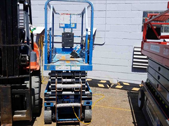 2013 Genie GS-1930 Scissor Lift