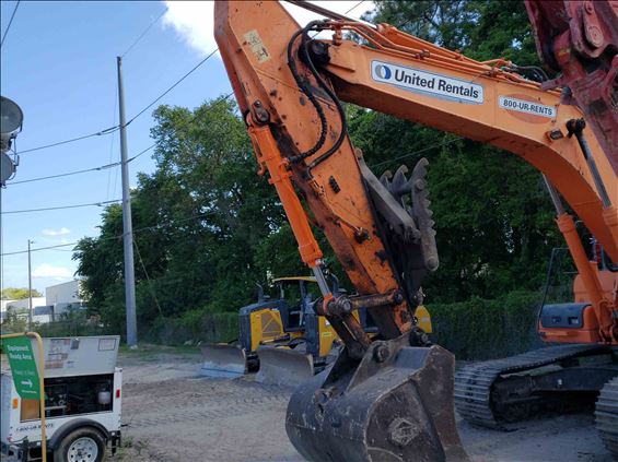 2014 Doosan DX300LC-3 Excavator