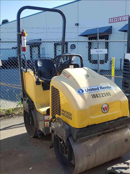 2017 Wacker Neuson RD 12A-90 Ride-On Roller