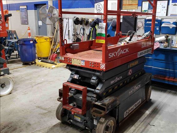 2014 Skyjack SJIII3219 Scissor Lift