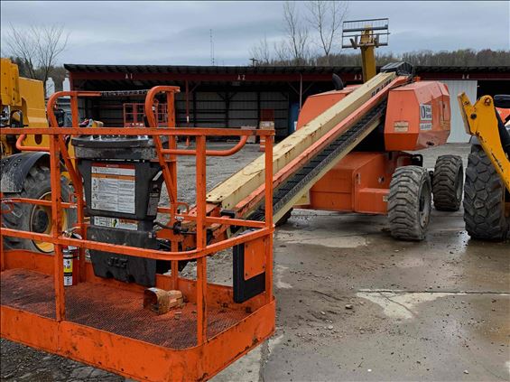 2013 JLG 600S Boom Lift