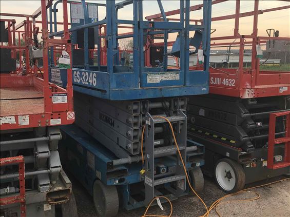 2014 Genie GS-3246 Scissor Lift