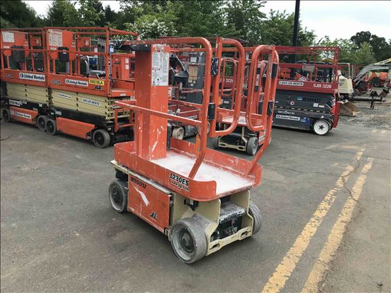 2014 JLG 1230ES Vertical Lift