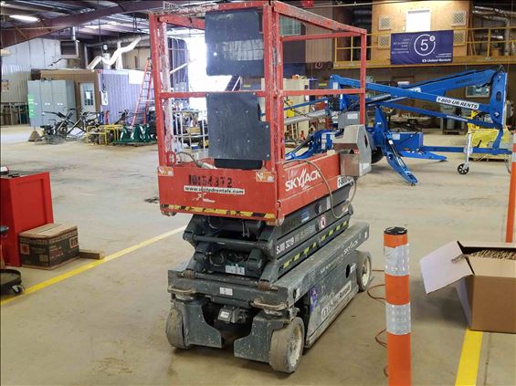 2013 Skyjack SJIII3219 Scissor Lift