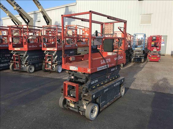 2013 Skyjack SJIII3219 Scissor Lift