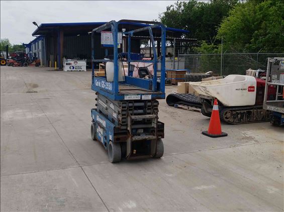 2014 Genie GS-1930 Scissor Lift