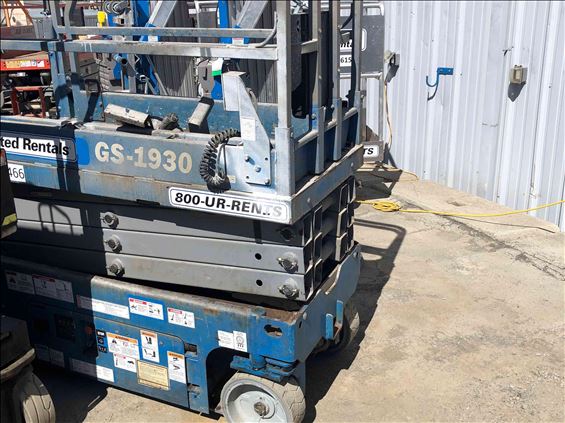 2015 Genie GS-1930 Scissor Lift
