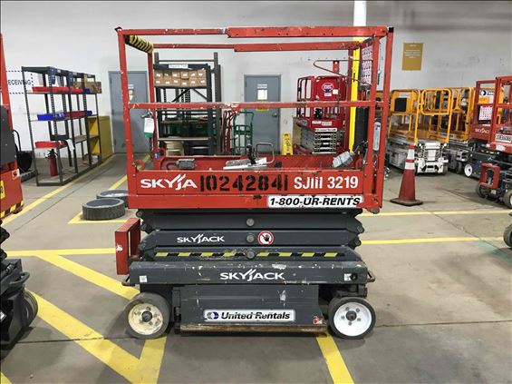2014 Skyjack SJIII3219 Scissor Lift