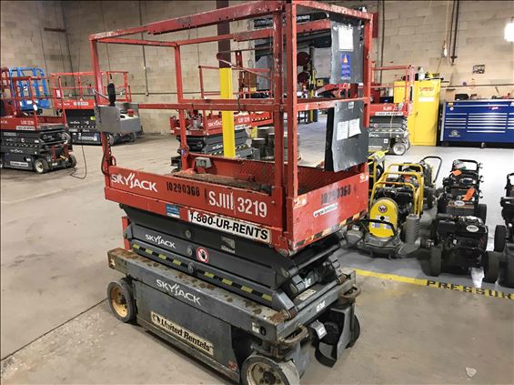 2014 Skyjack SJIII3219 Scissor Lift